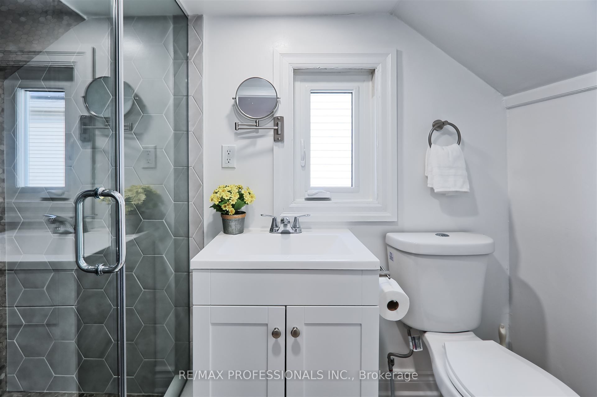 63 Guthrie Avenue Property Photo 14