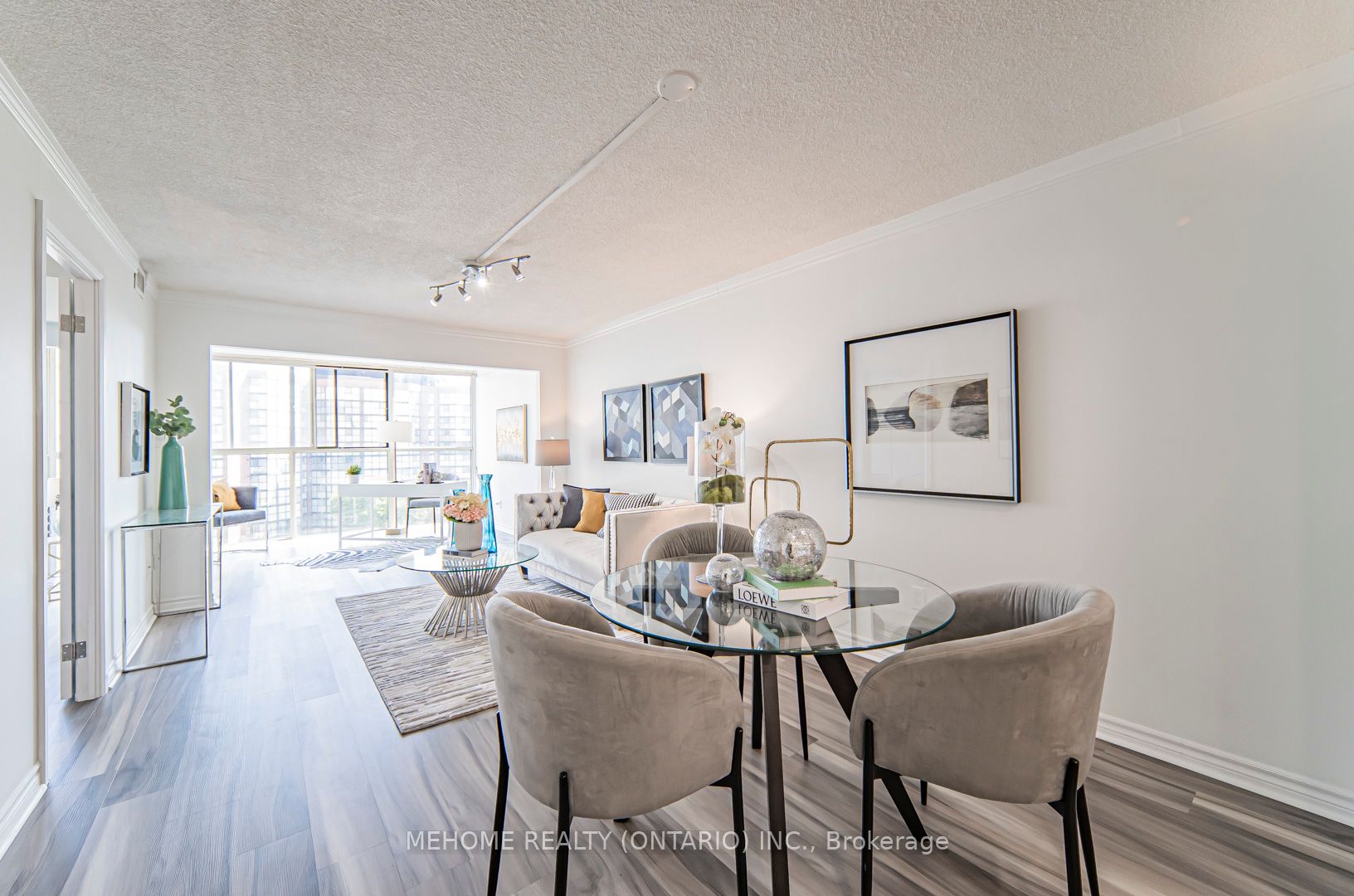 #810 - 2091 Hurontario Street Property Photo 1