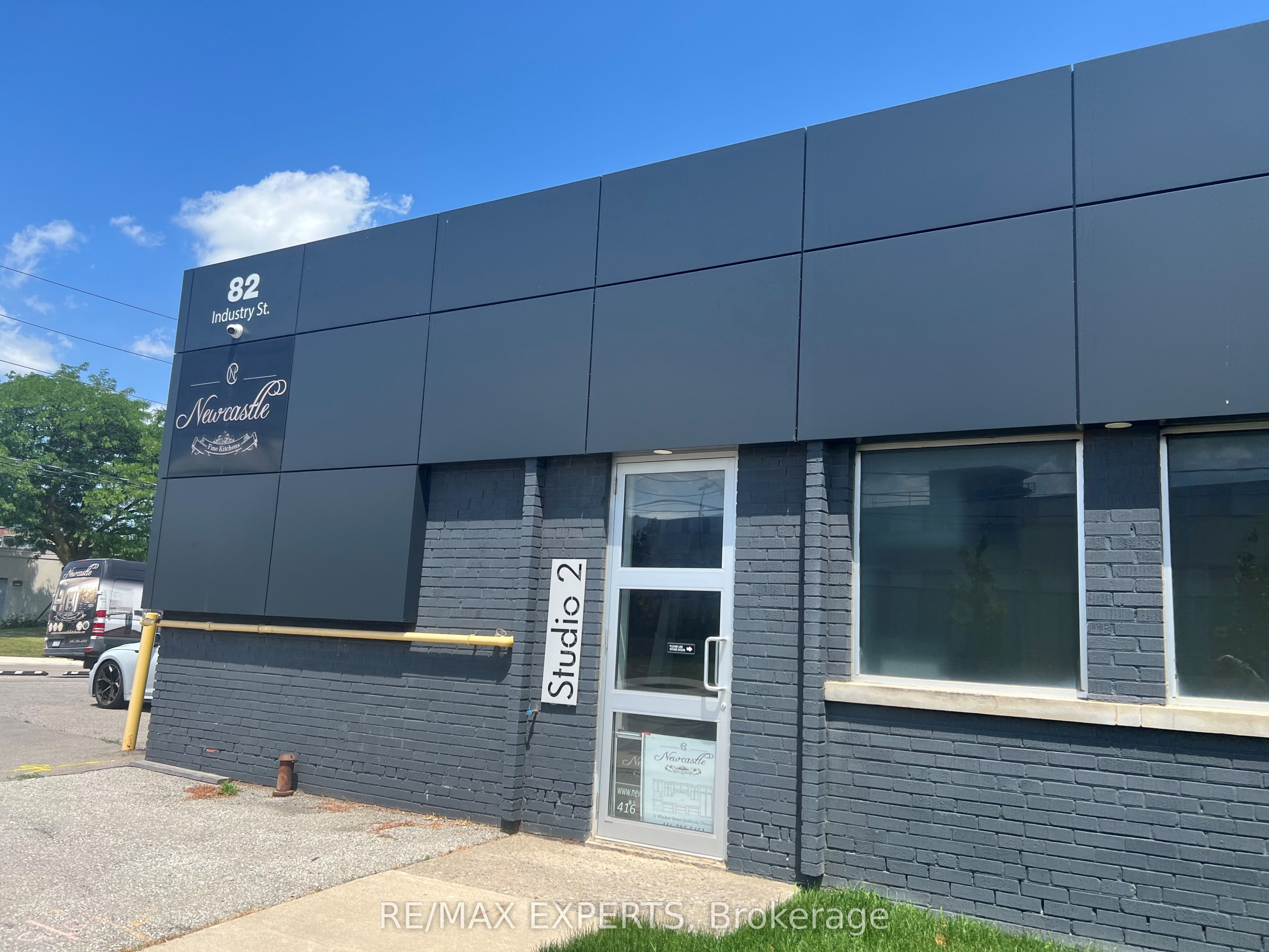 82 Industry Street Property Photo 3