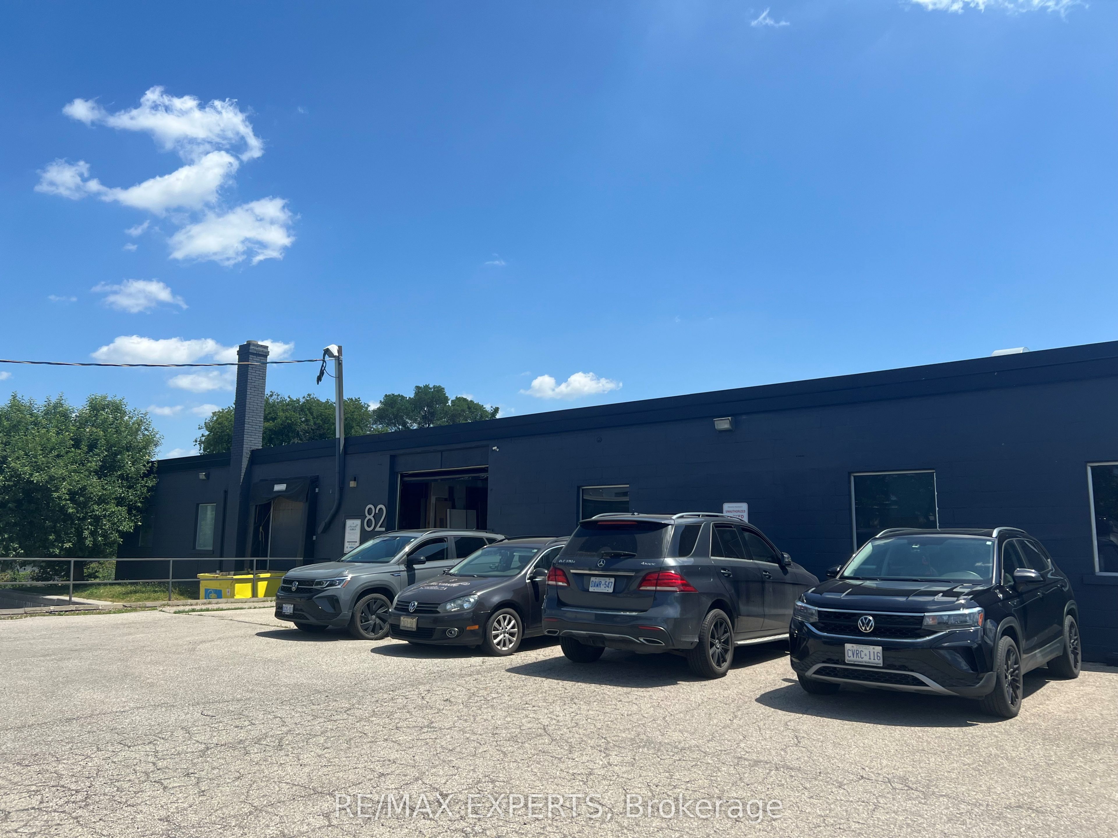 82 Industry Street Property Photo 5