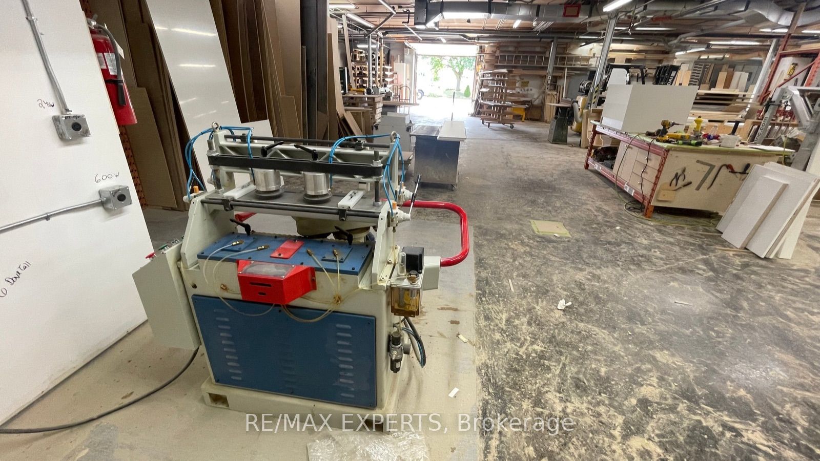82 Industry Street Property Photo 10