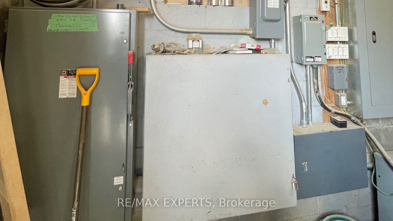 82 Industry Street Property Photo 13