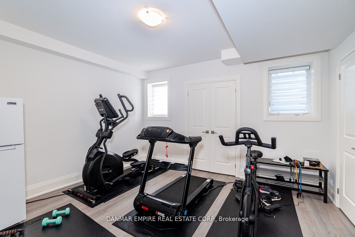 2185 Grayson Green Court Property Photo 33