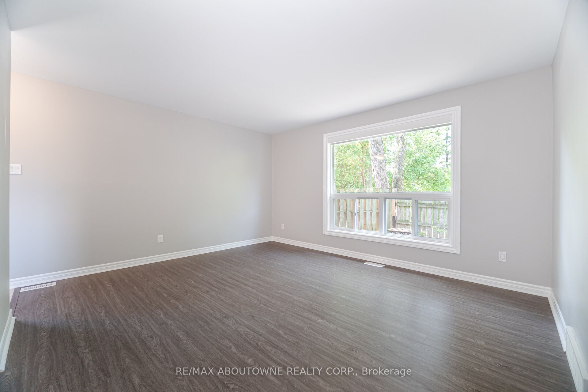 674 Francis Road Property Photo 4
