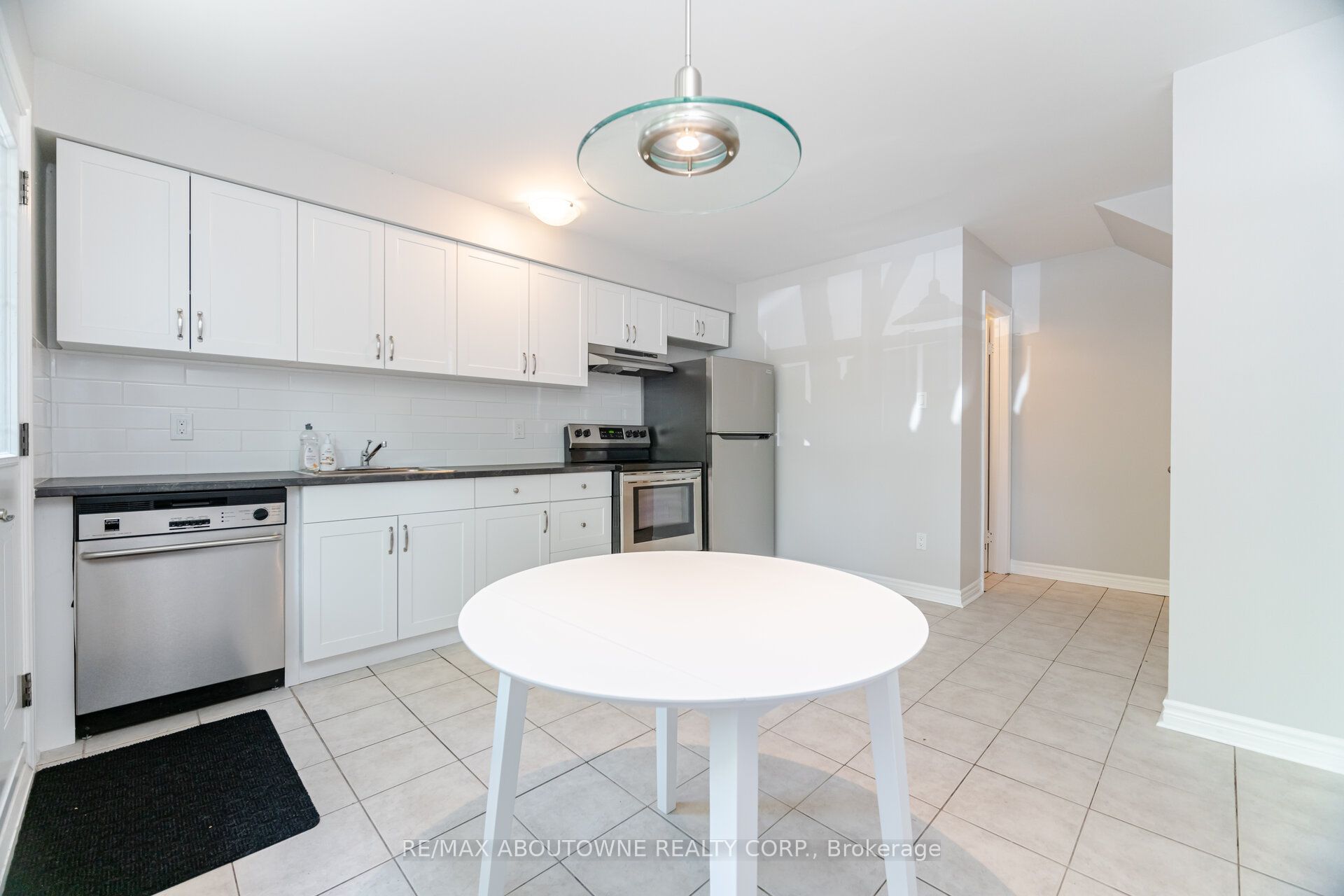 674 Francis Road Property Photo 9