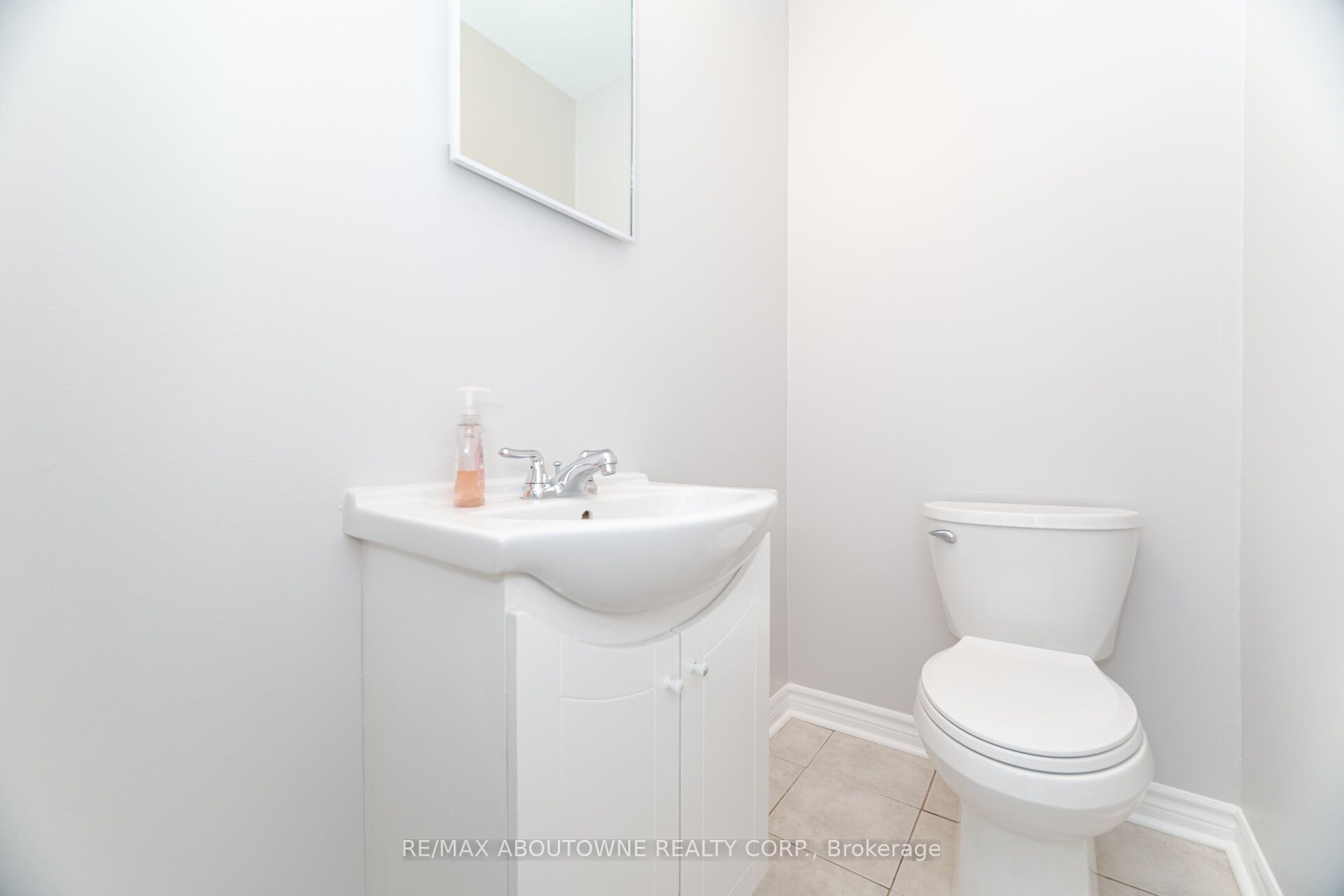 674 Francis Road Property Photo 10