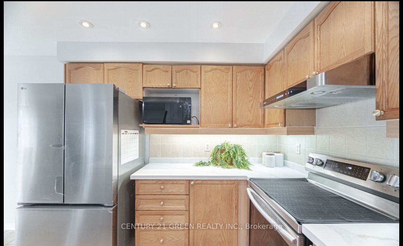 90 Viceroy Crescent Property Photo 13