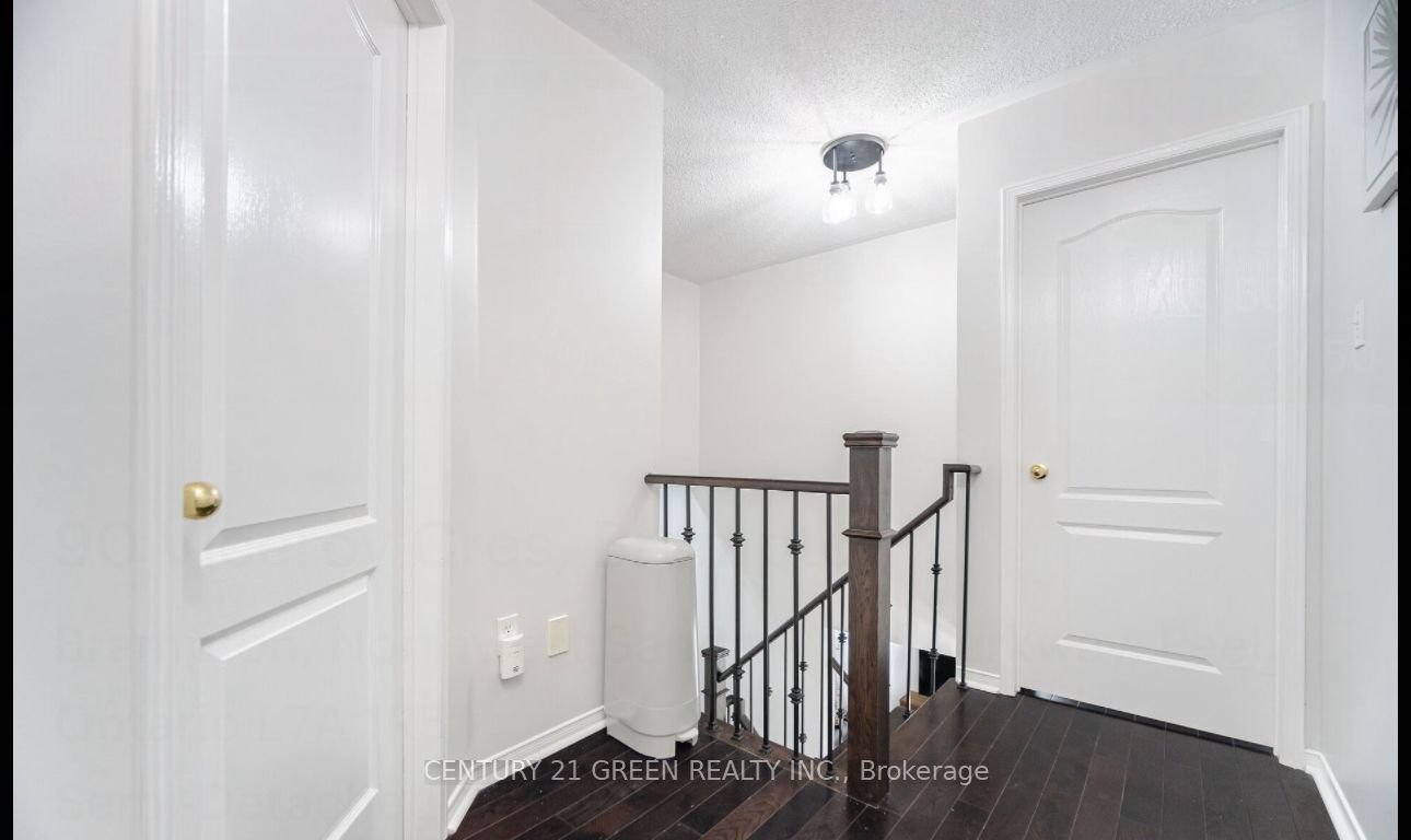 90 Viceroy Crescent Property Photo 15