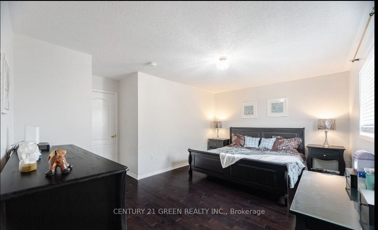 90 Viceroy Crescent Property Photo 21