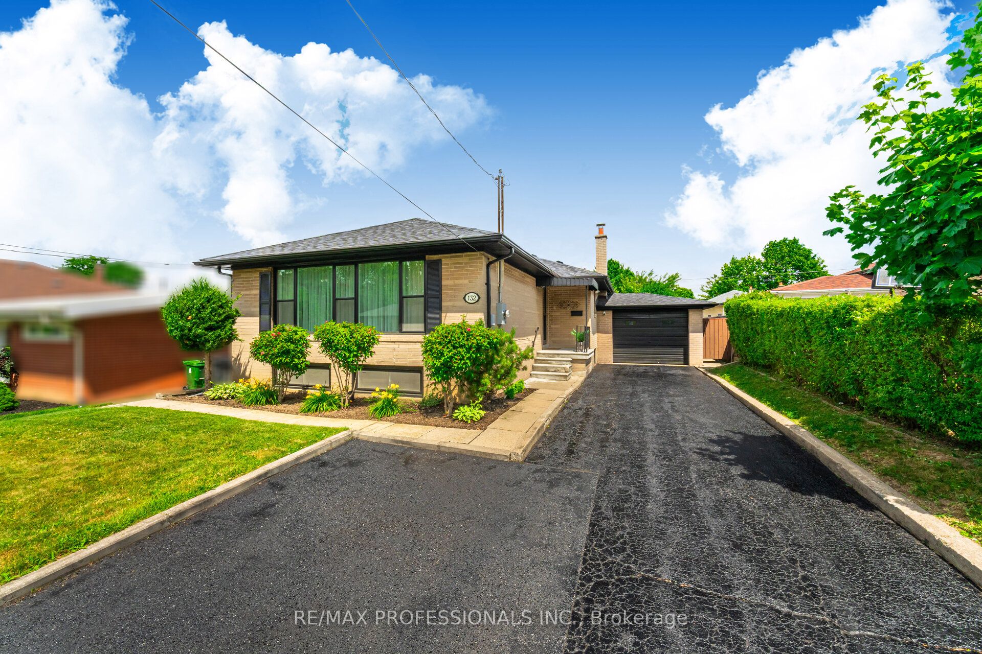 132 Wyndale Drive Property Photo 1
