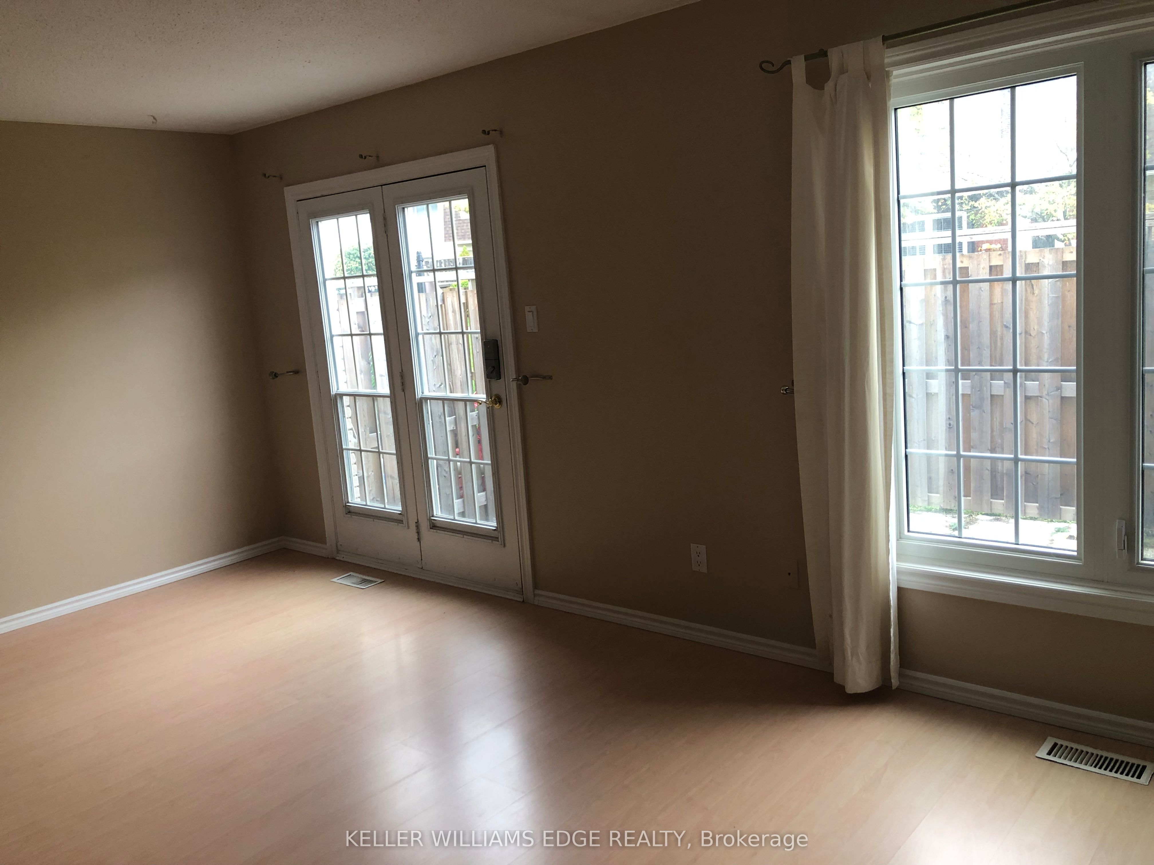 2254 Upper Middle Road 6 Property Photo 5