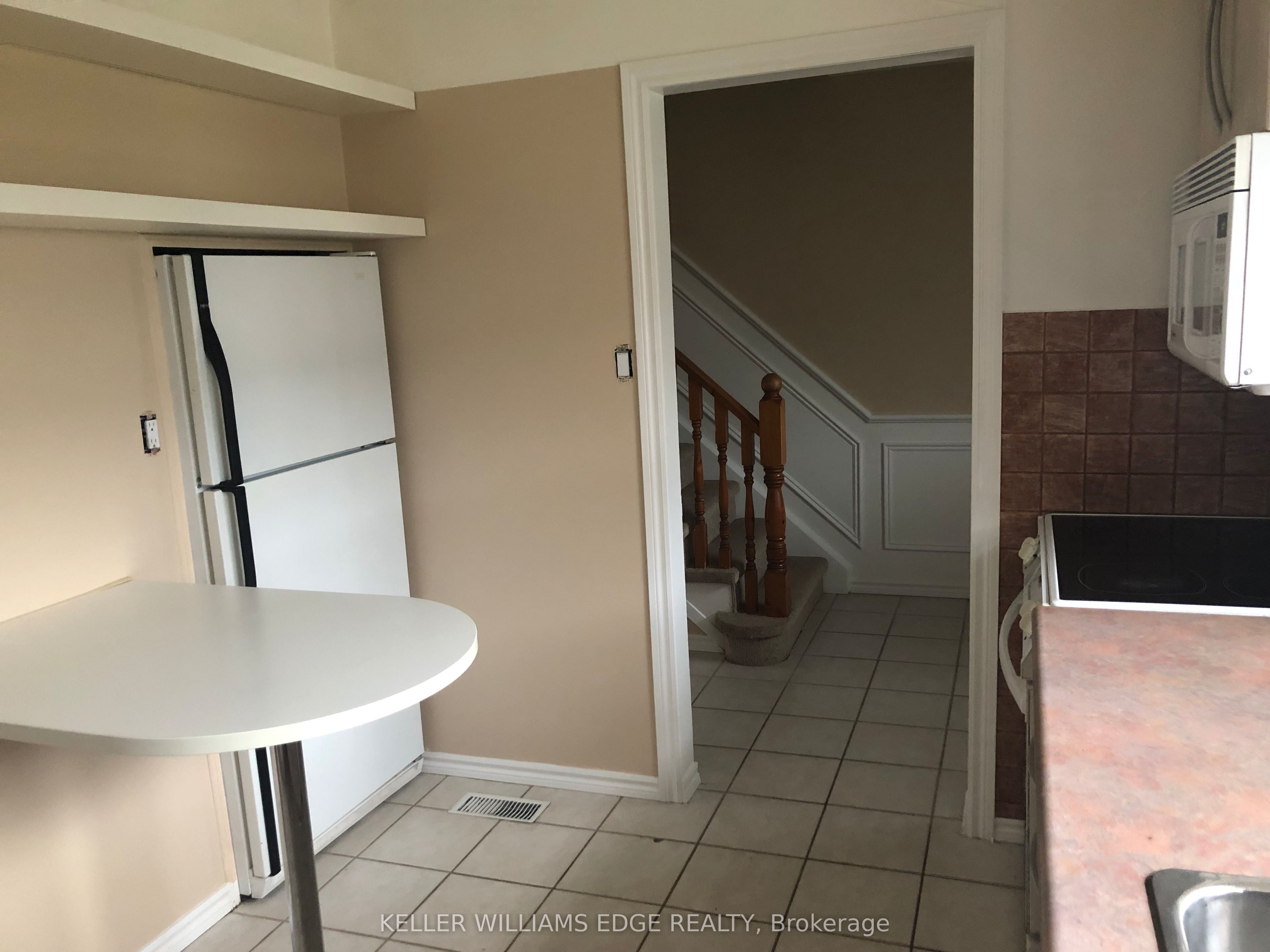 2254 Upper Middle Road 6 Property Photo 7