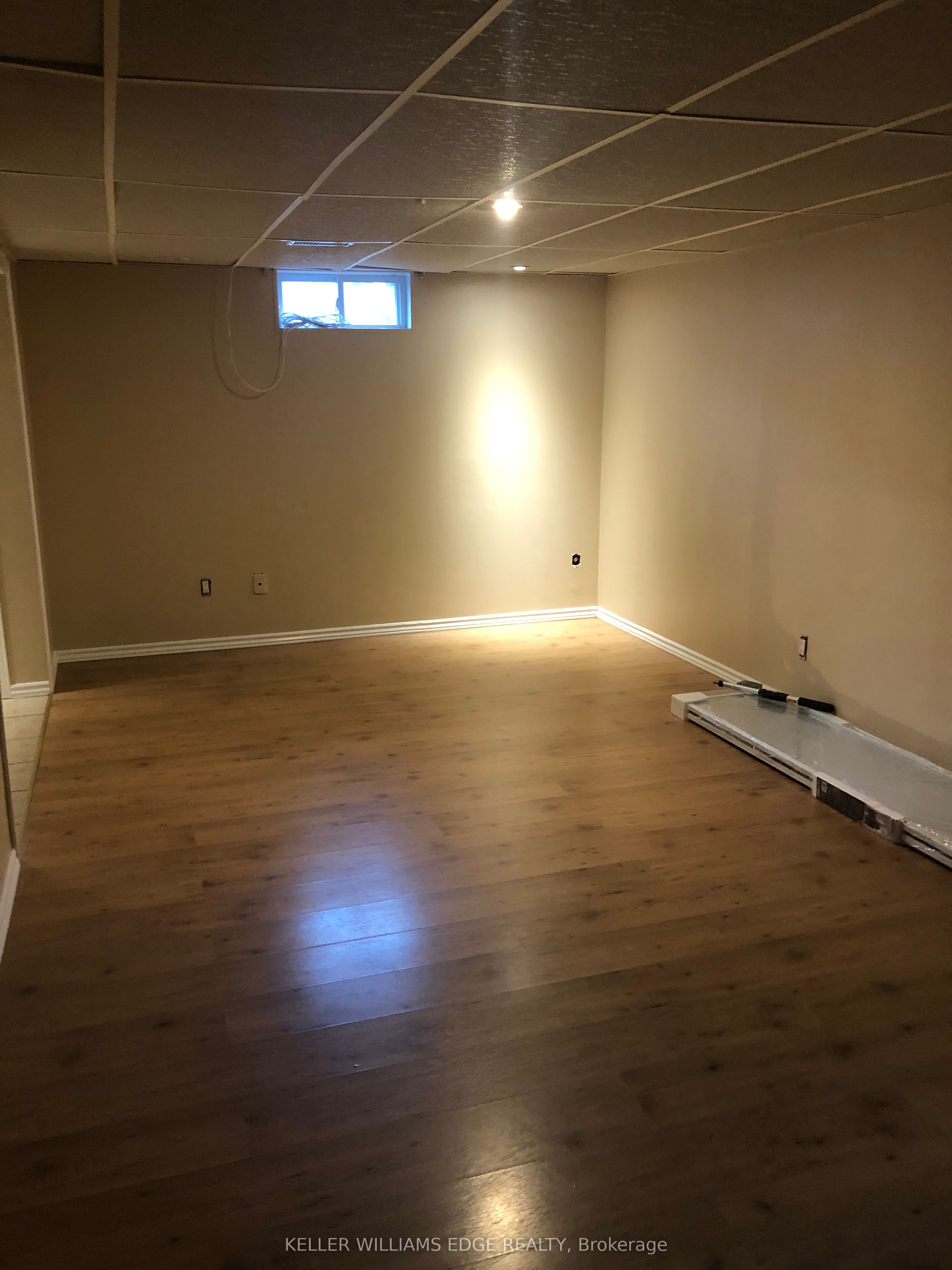 2254 Upper Middle Road 6 Property Photo 15