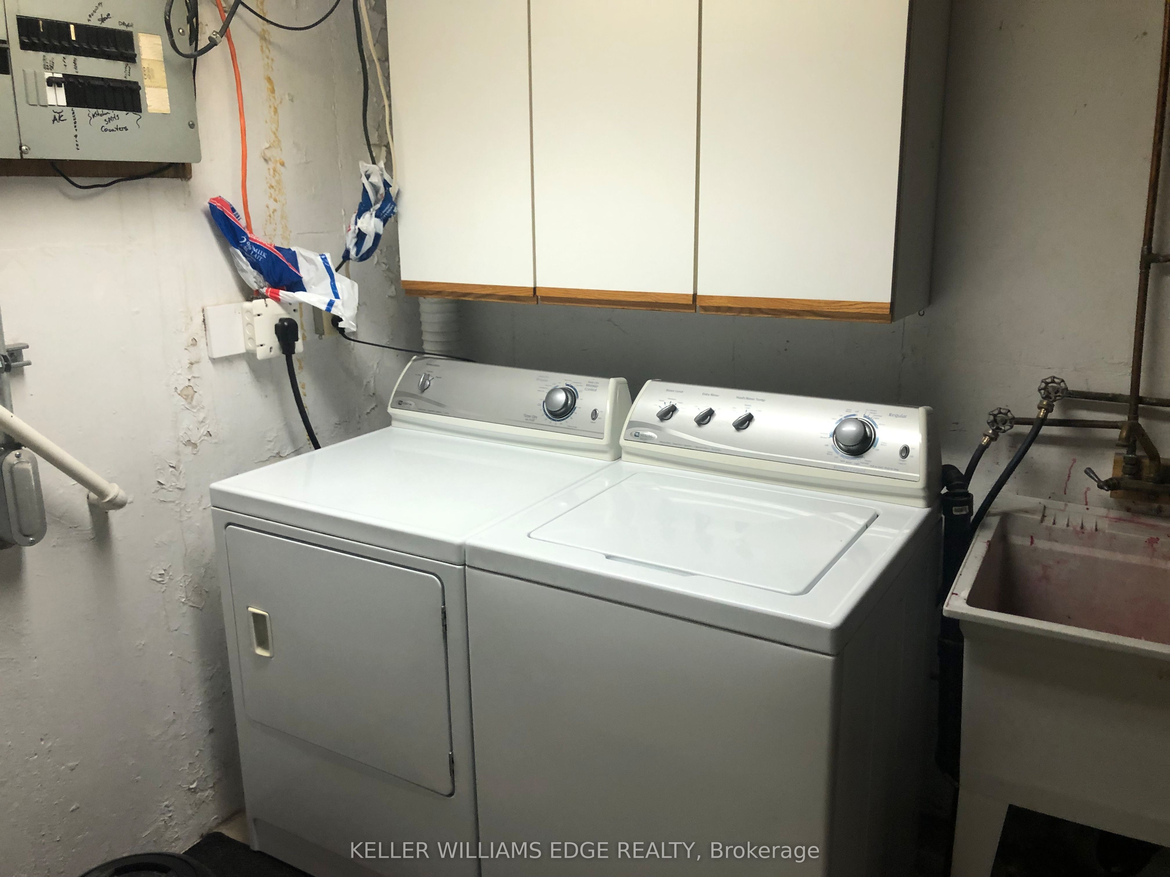 2254 Upper Middle Road 6 Property Photo 16