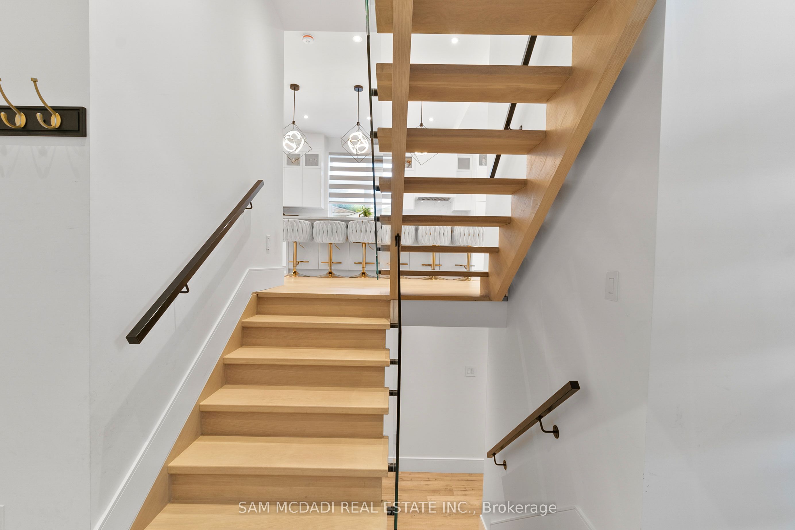 46 Cobblehill Road Property Photo 3