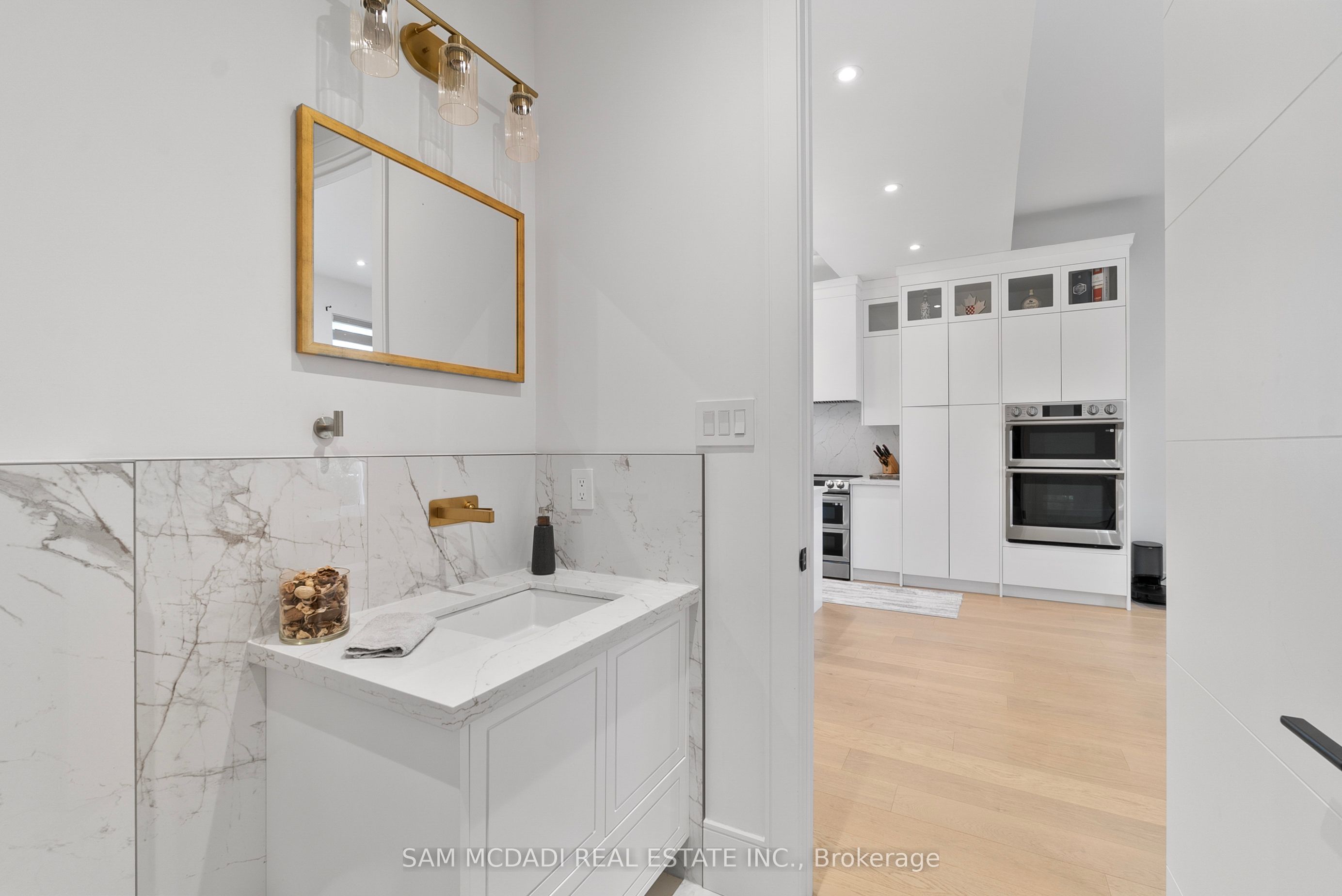 46 Cobblehill Road Property Photo 11