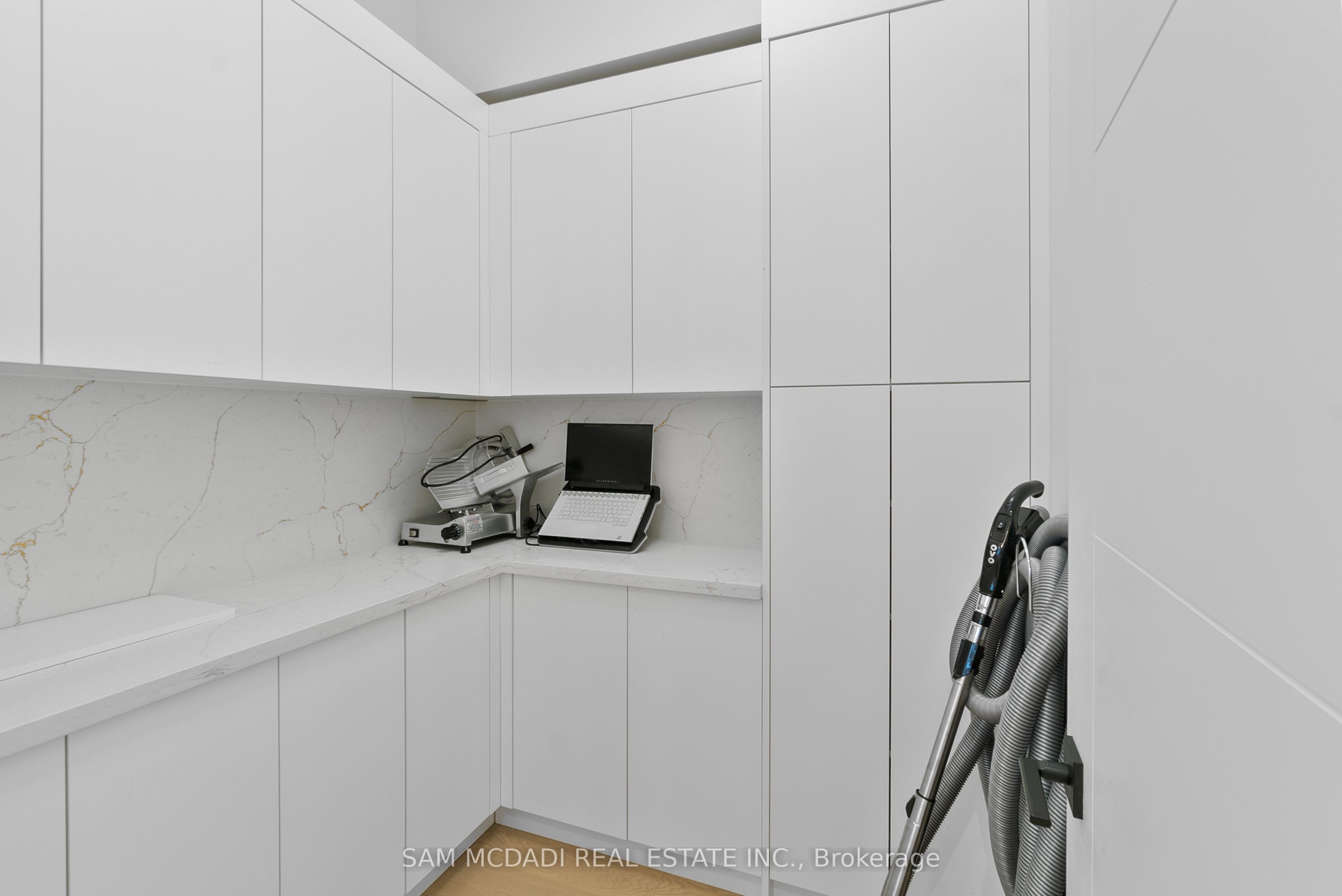 46 Cobblehill Road Property Photo 19