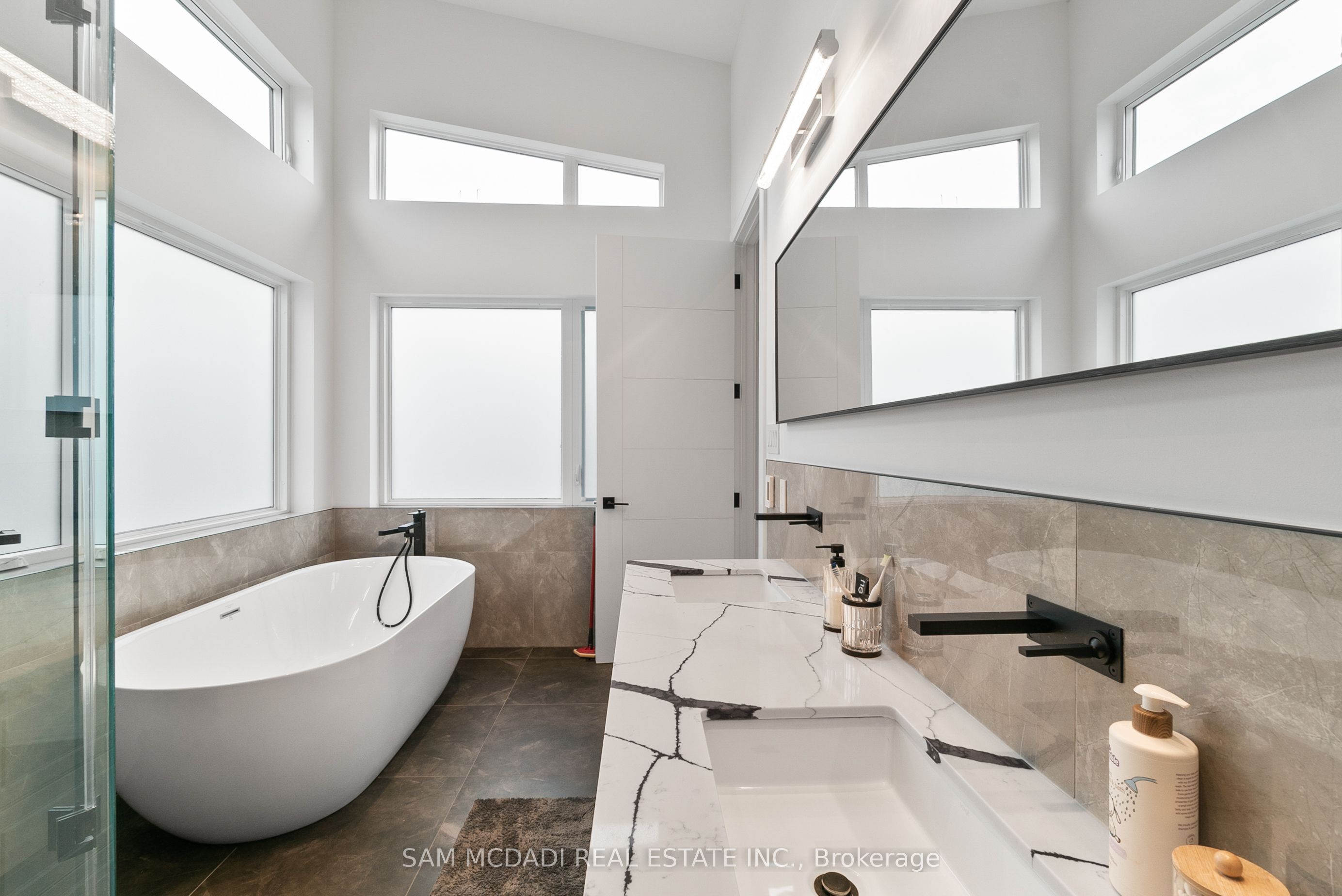 46 Cobblehill Road Property Photo 29