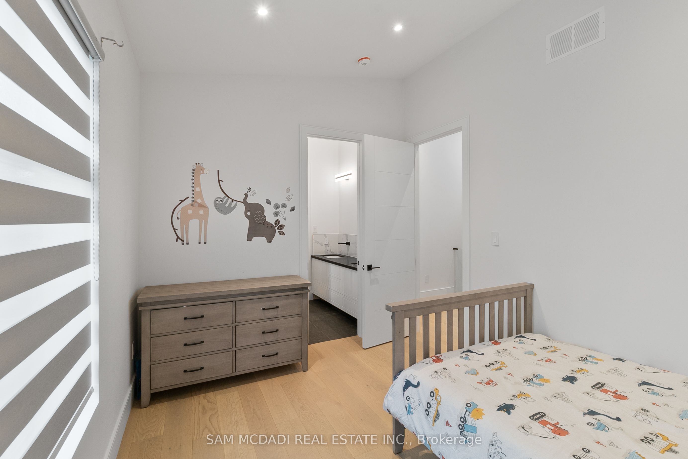 46 Cobblehill Road Property Photo 30