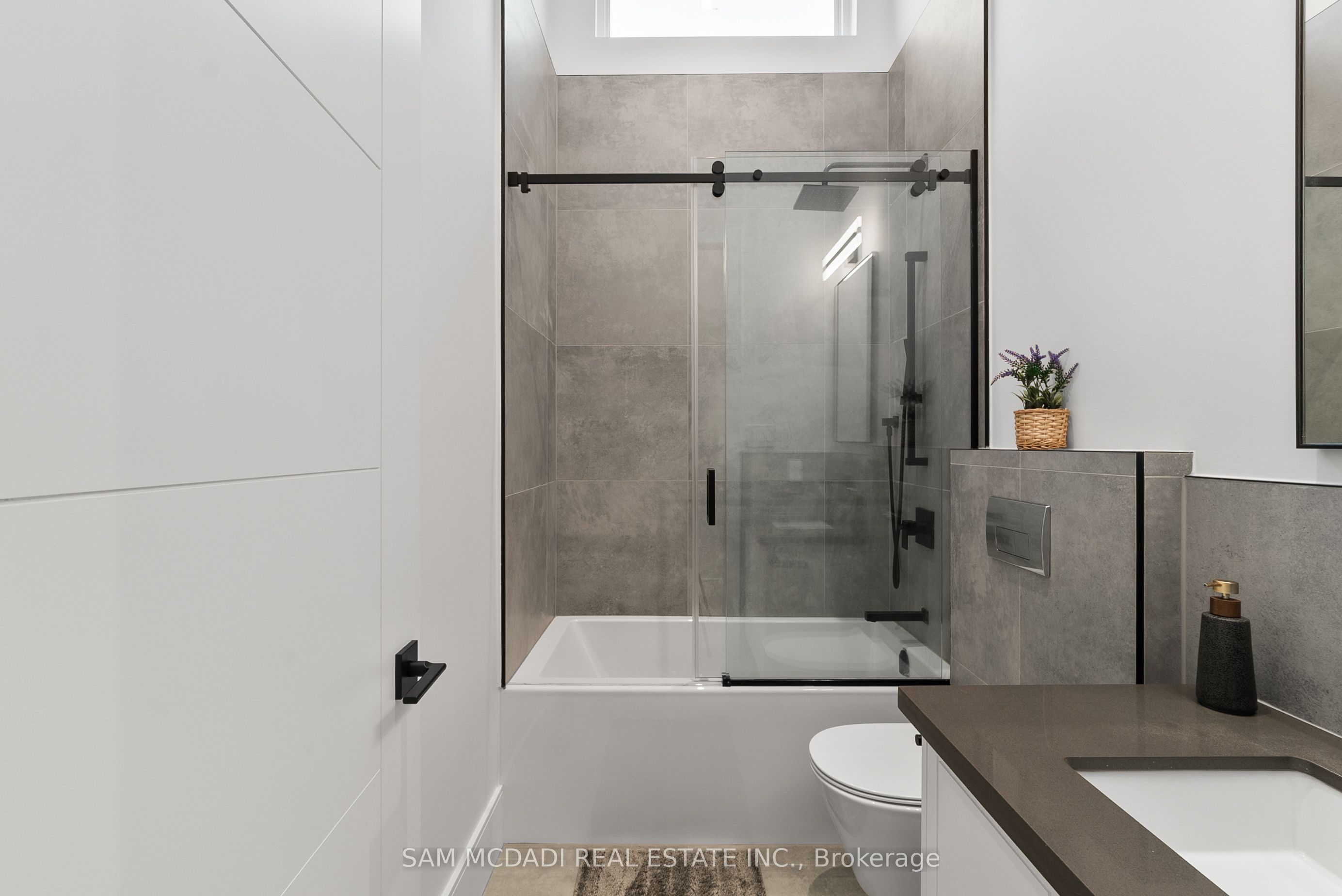 46 Cobblehill Road Property Photo 36