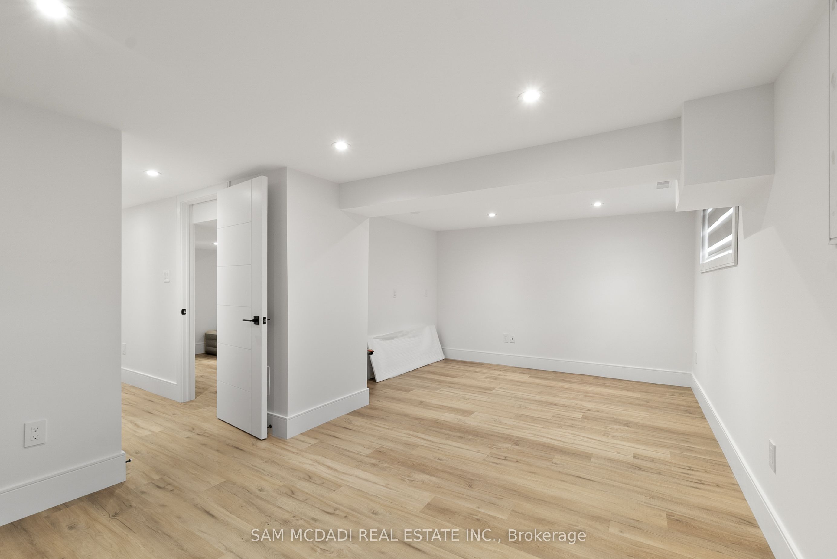 46 Cobblehill Road Property Photo 41