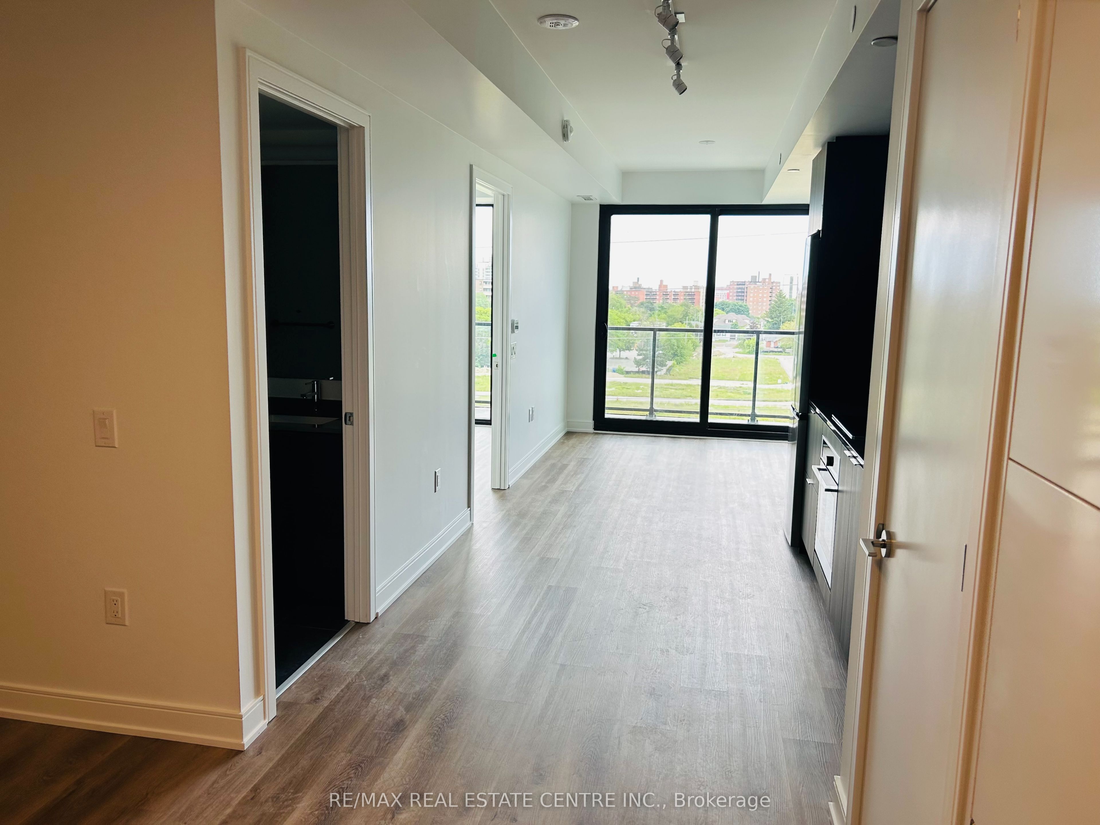 3009 Novar Road 508 Property Photo 12