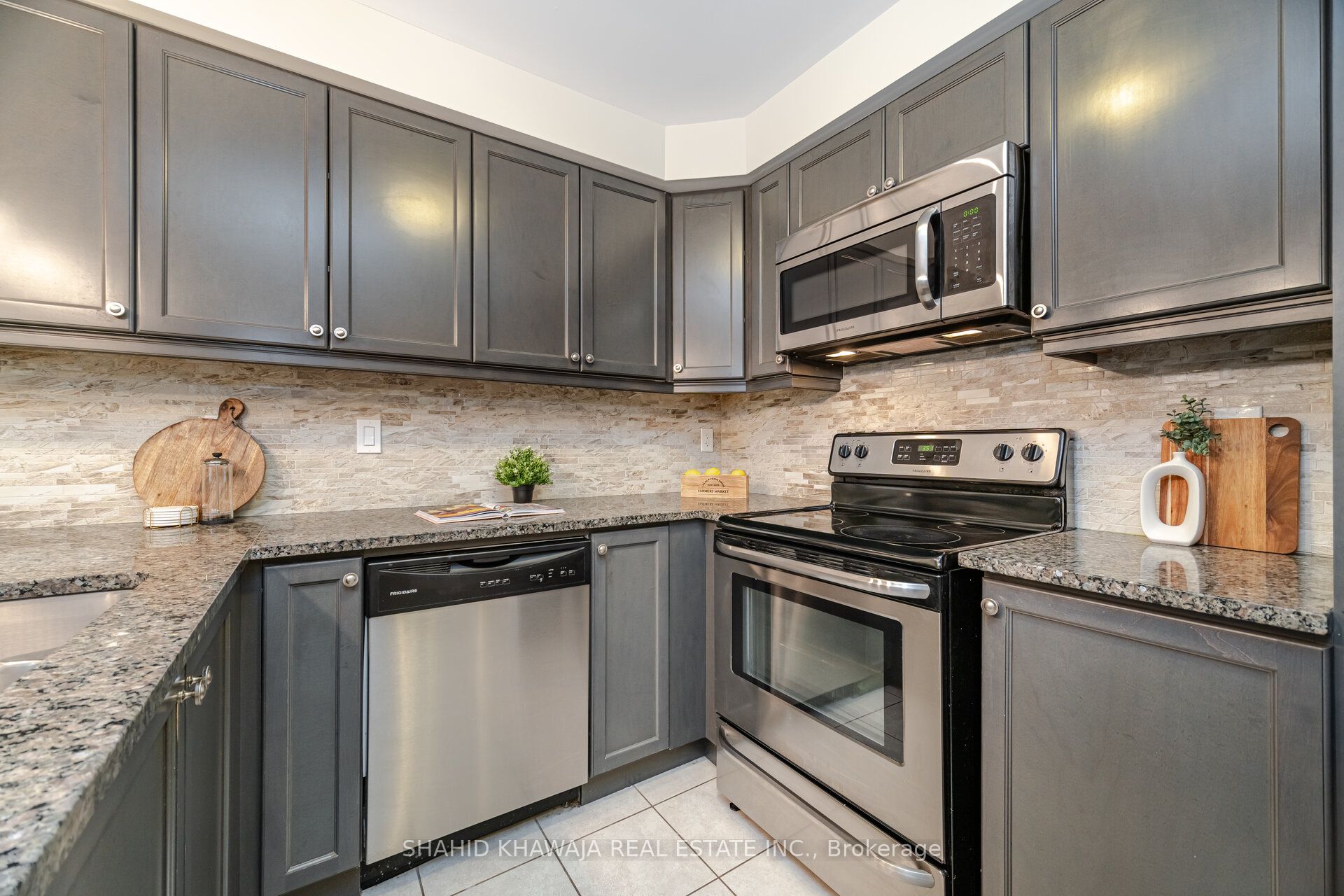 3078 Gardenia Gate Property Photo 16