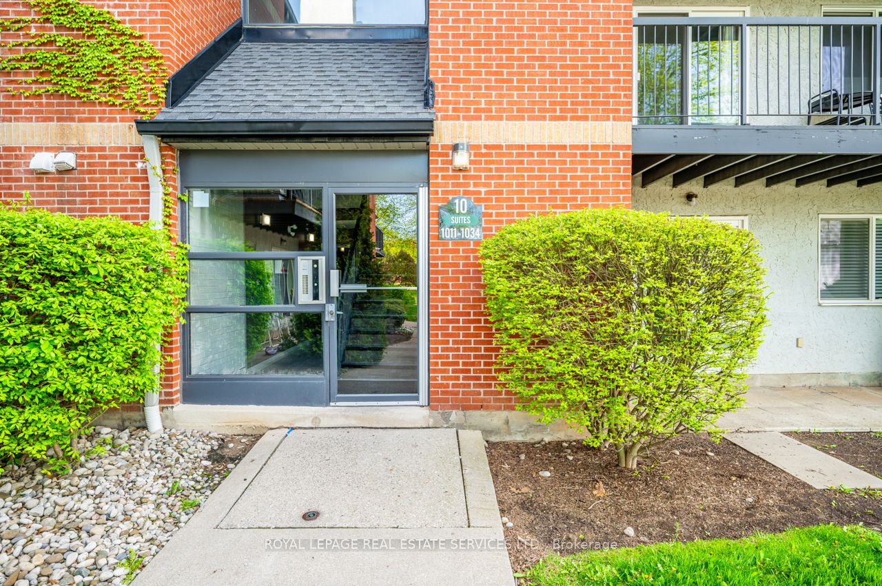 1450 Glen Abbey Gate 1013 Property Photo 2