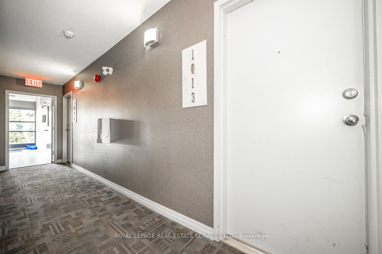 1450 Glen Abbey Gate 1013 Property Photo 3