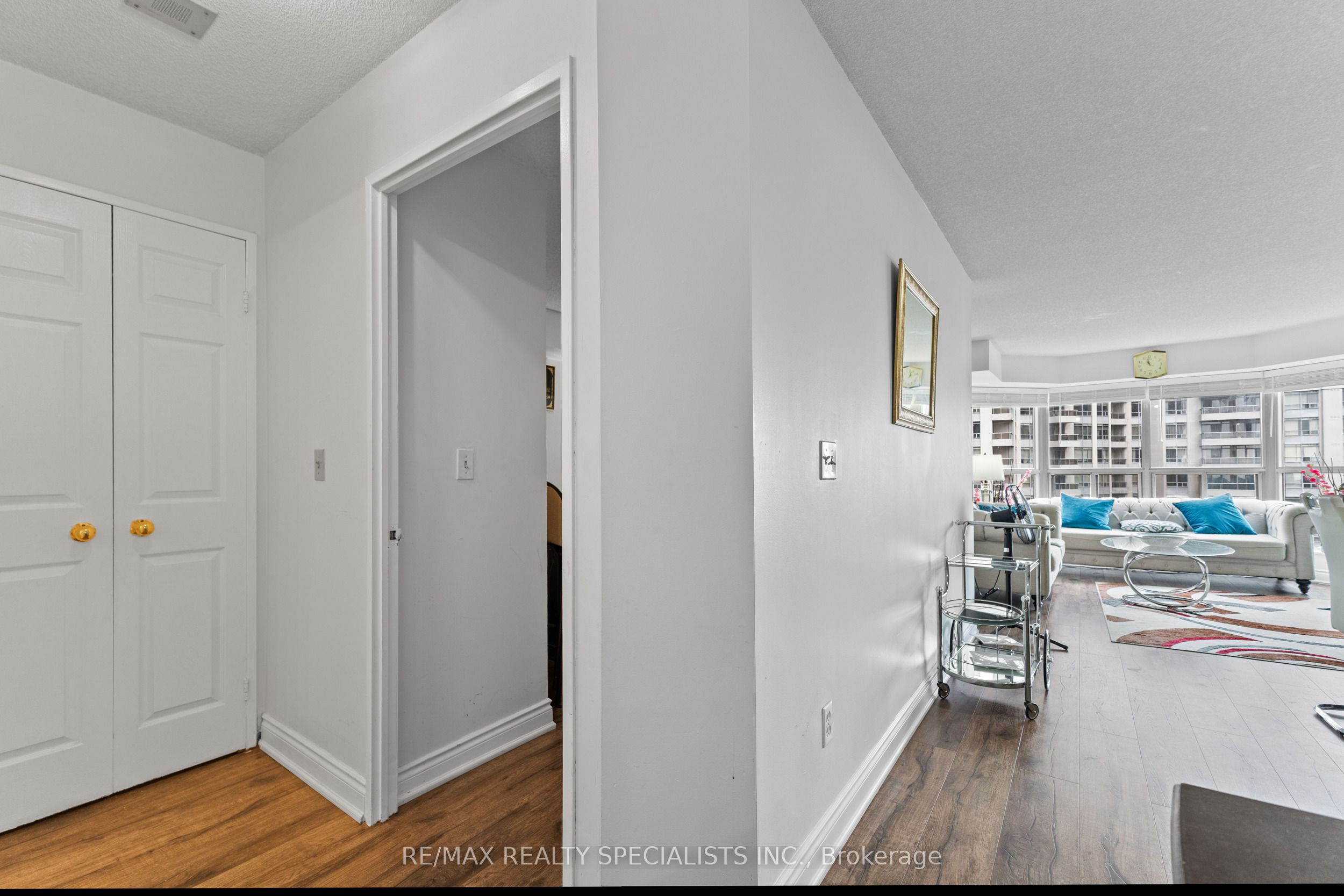 #1208 - 325 Webb Drive Property Photo 11
