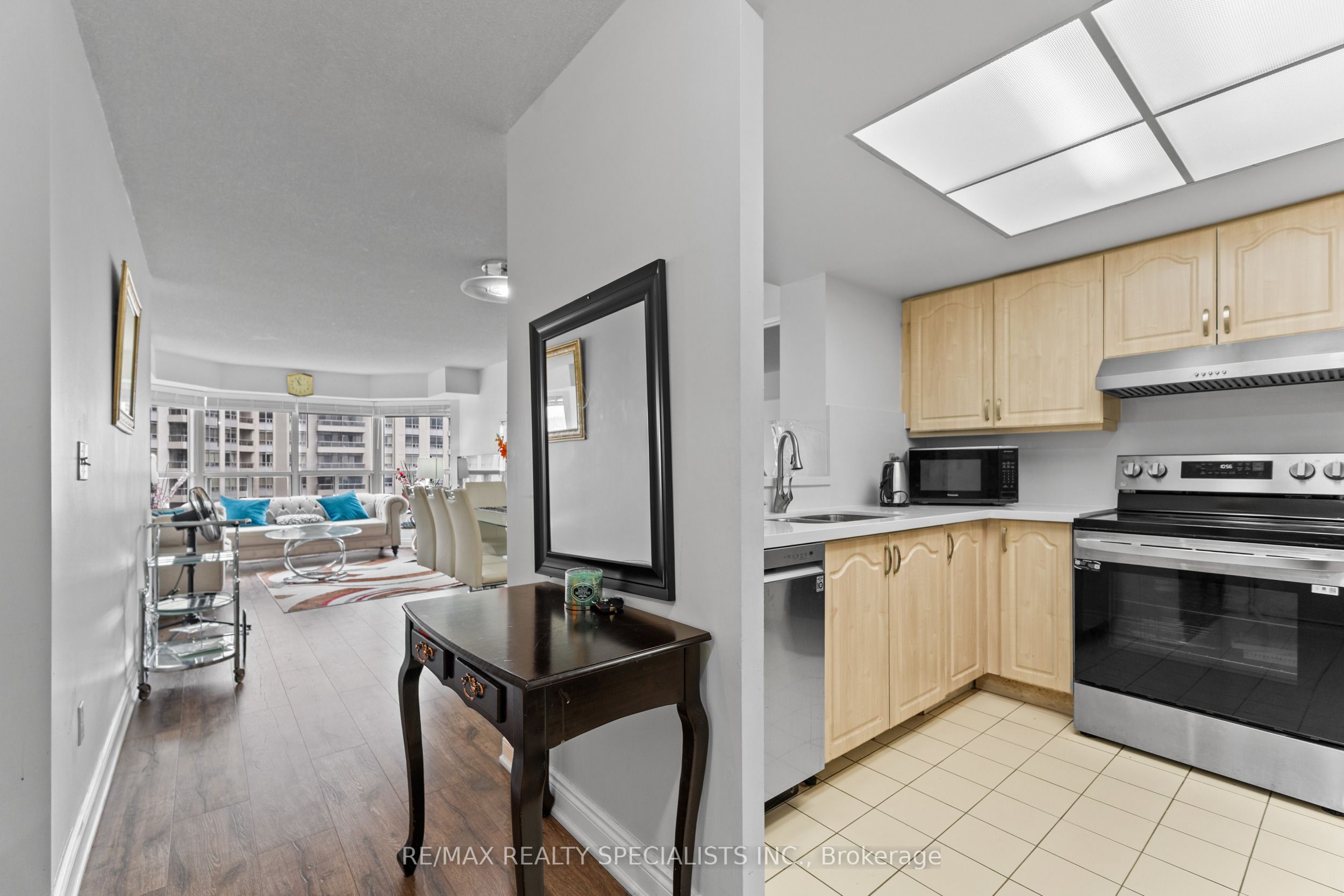 #1208 - 325 Webb Drive Property Photo 13