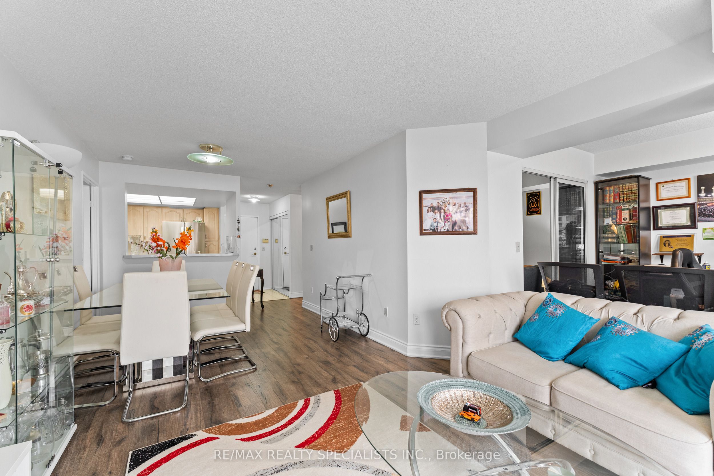 #1208 - 325 Webb Drive Property Photo 14