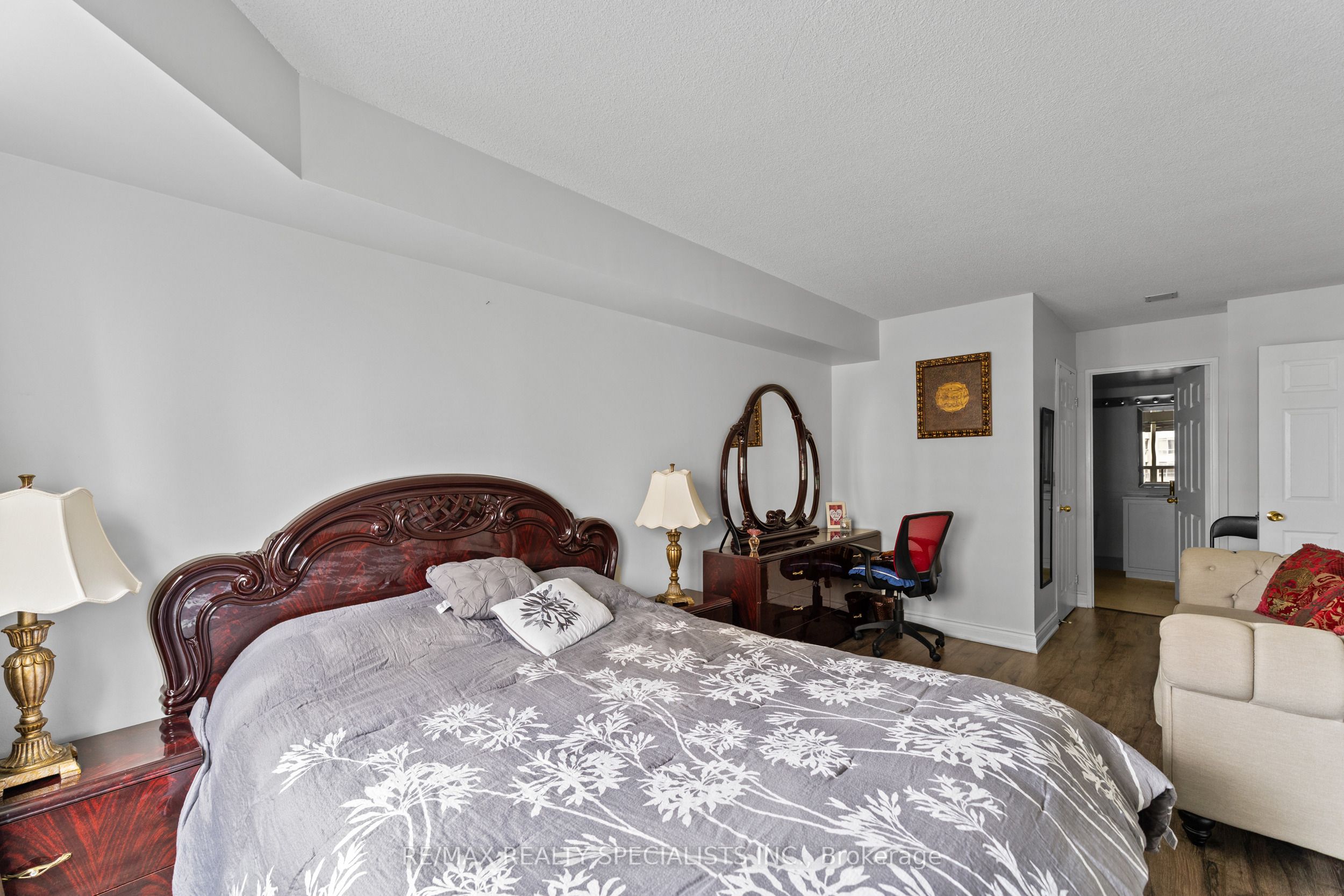 #1208 - 325 Webb Drive Property Photo 23