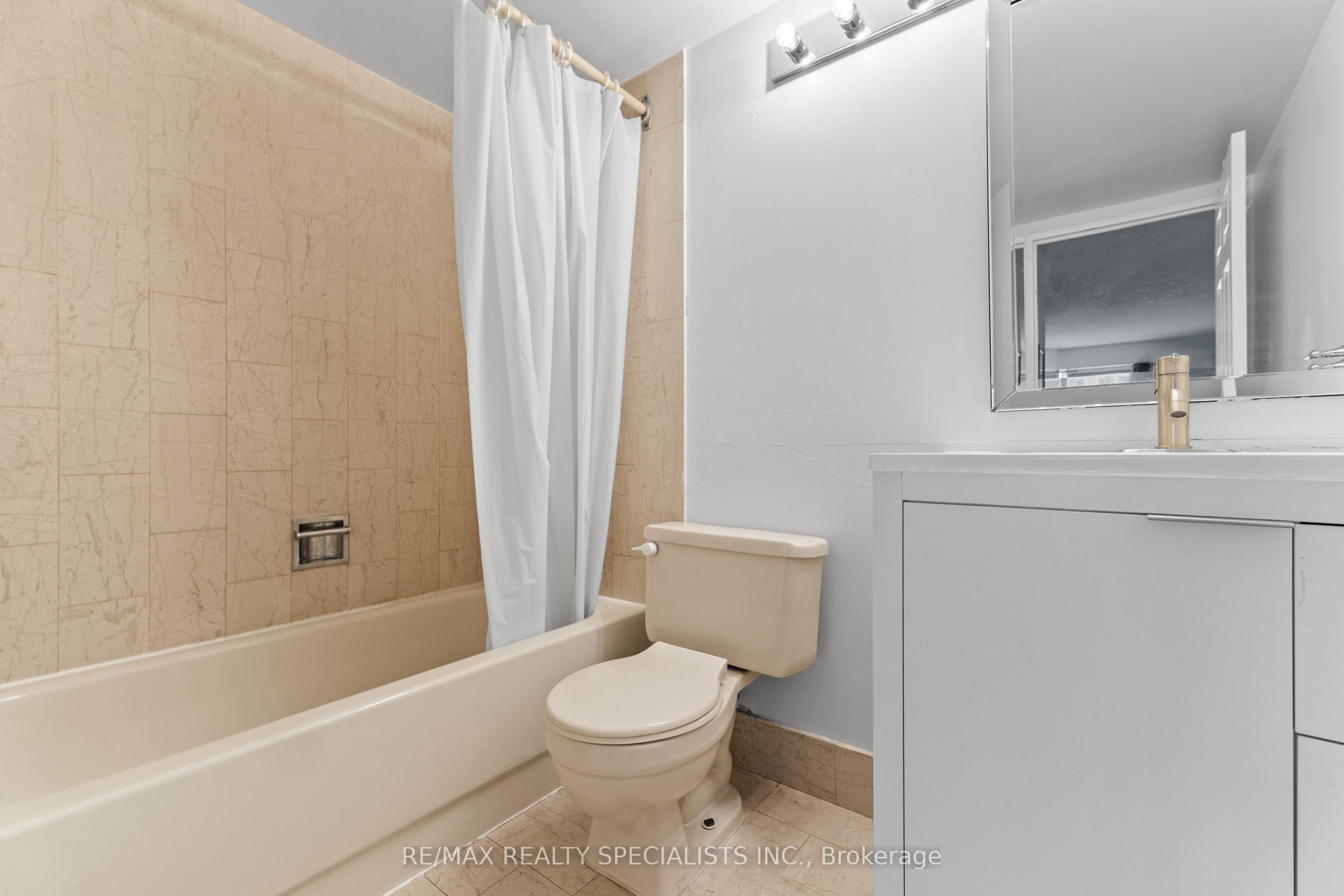 #1208 - 325 Webb Drive Property Photo 24