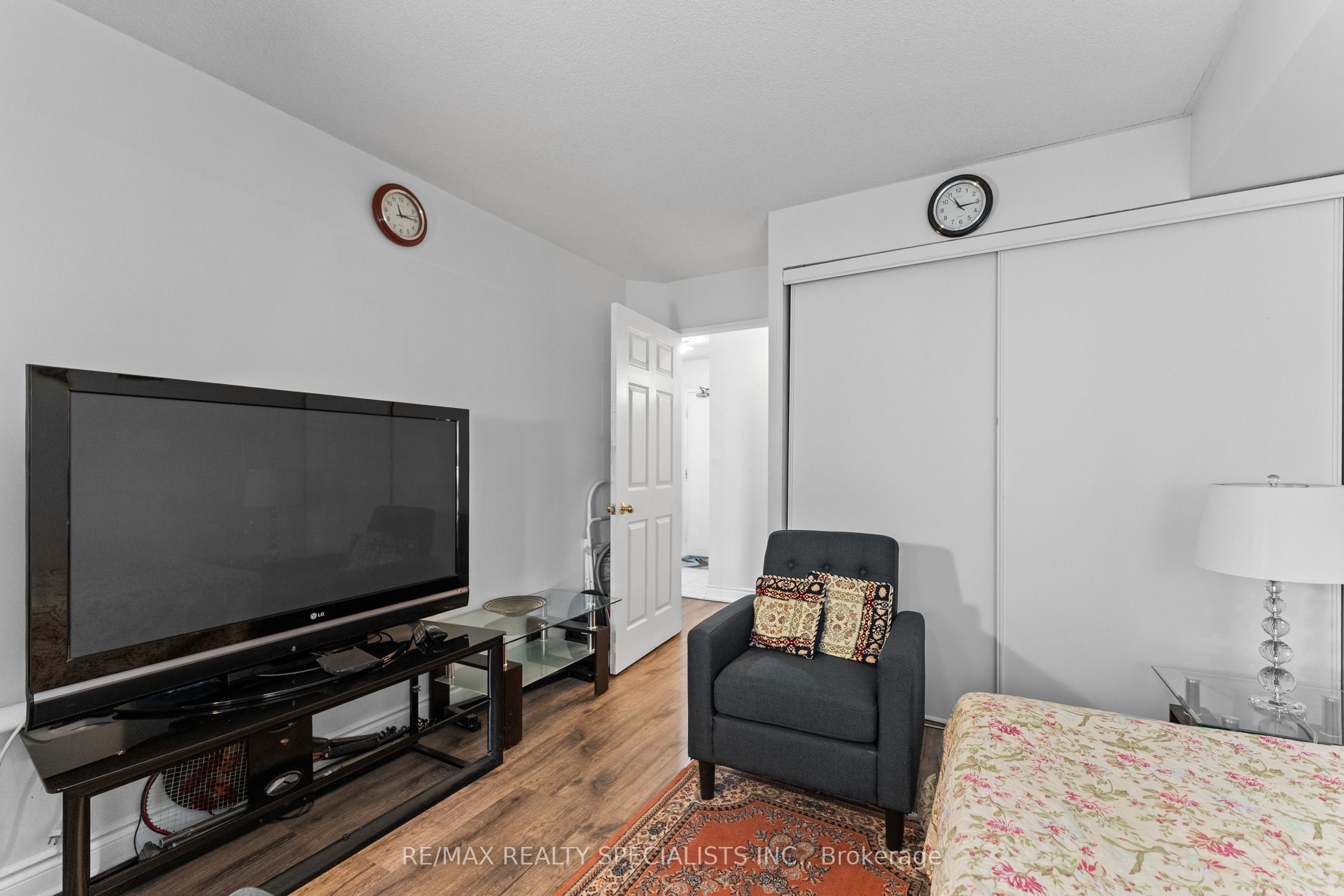 #1208 - 325 Webb Drive Property Photo 27