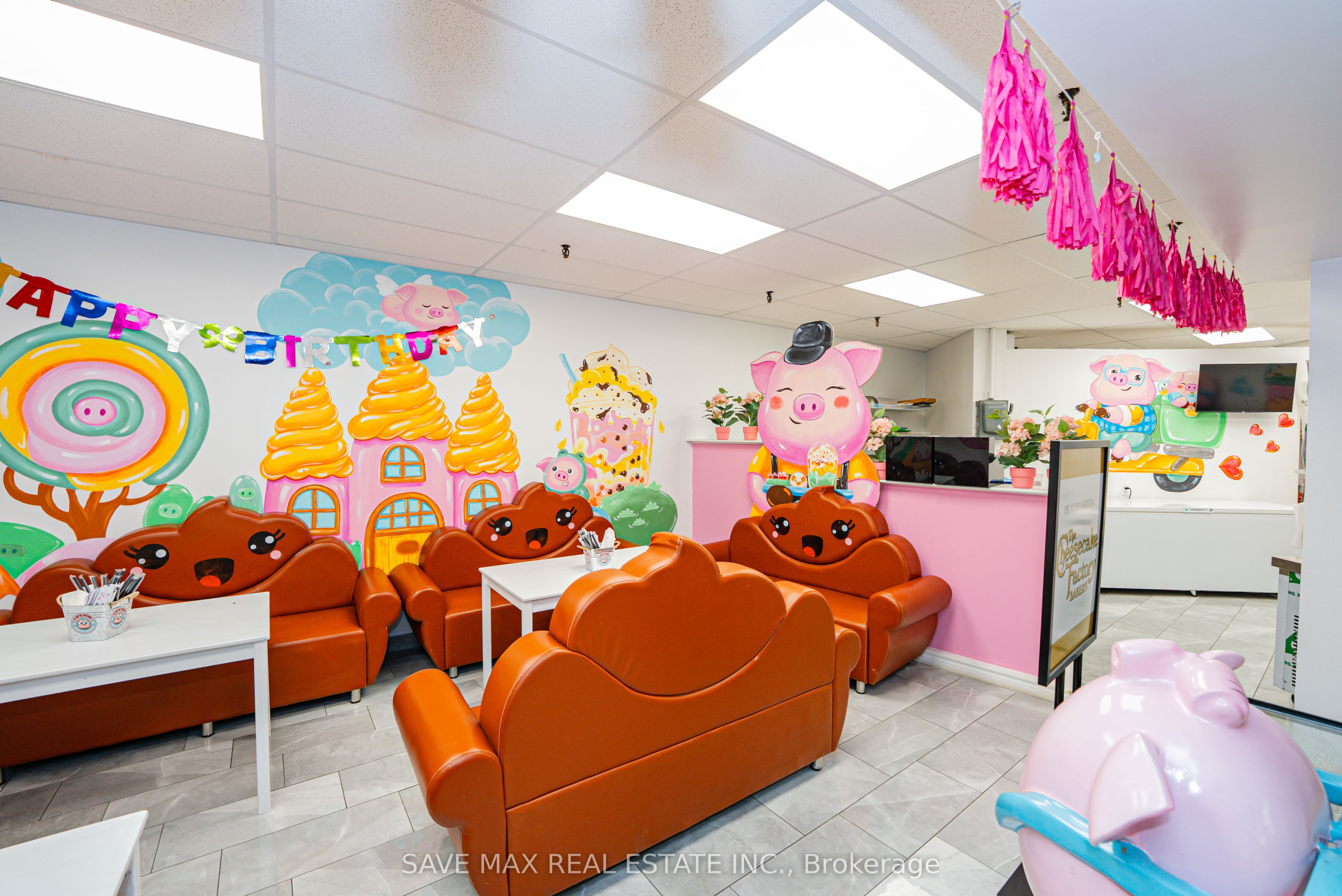 #g15 - 2340 Dundas Street Property Photo 8