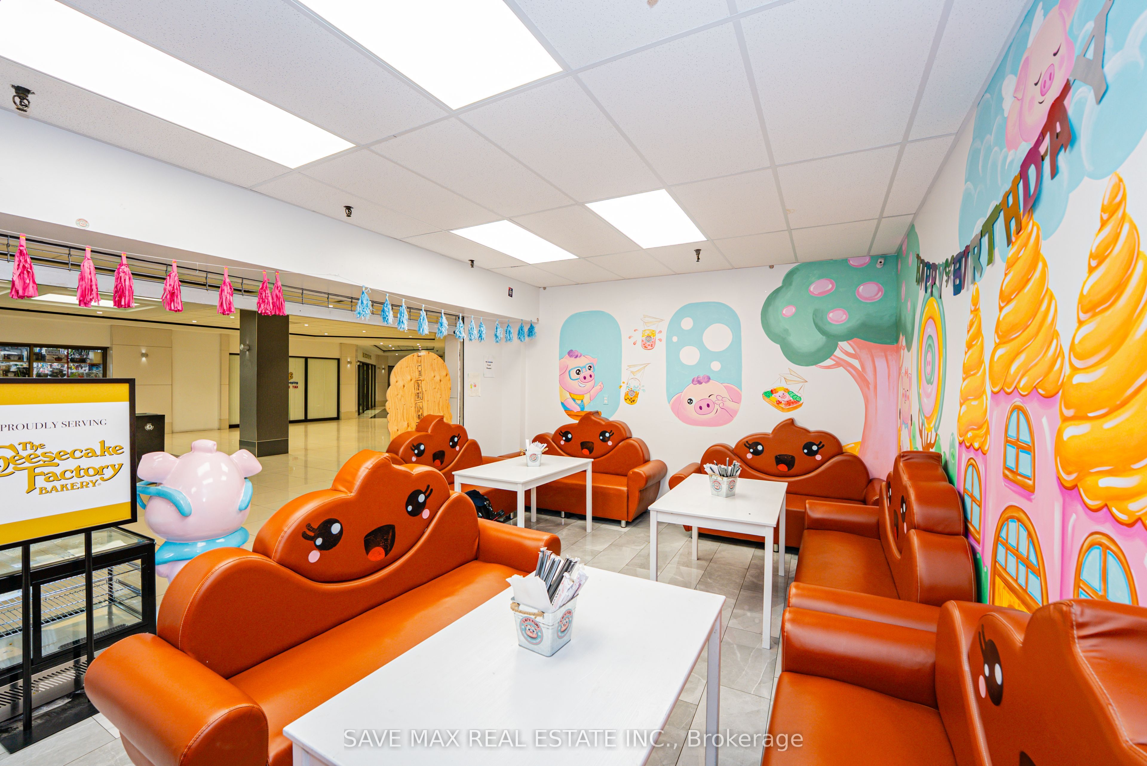 #g15 - 2340 Dundas Street Property Photo 10