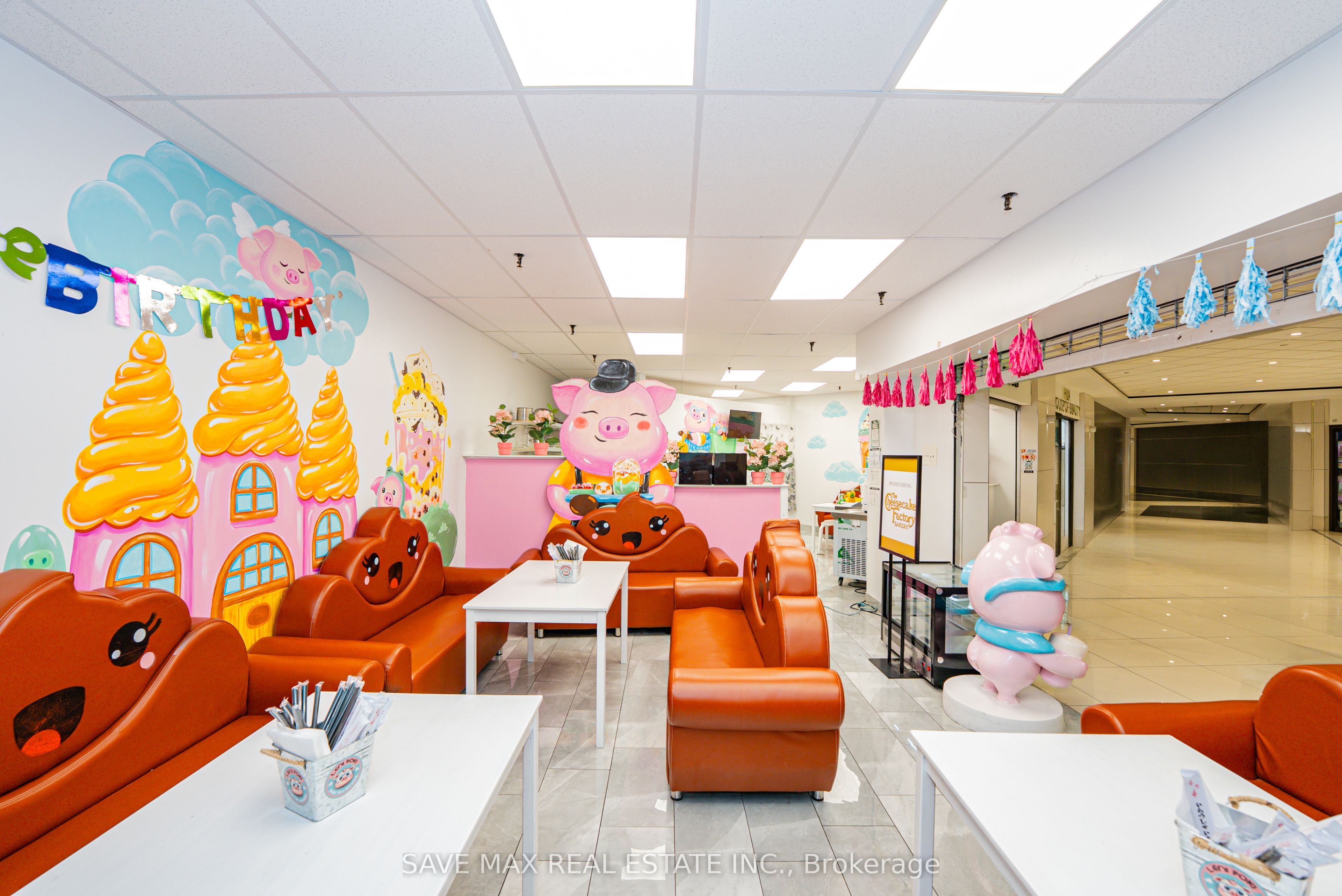 #g15 - 2340 Dundas Street Property Photo 11