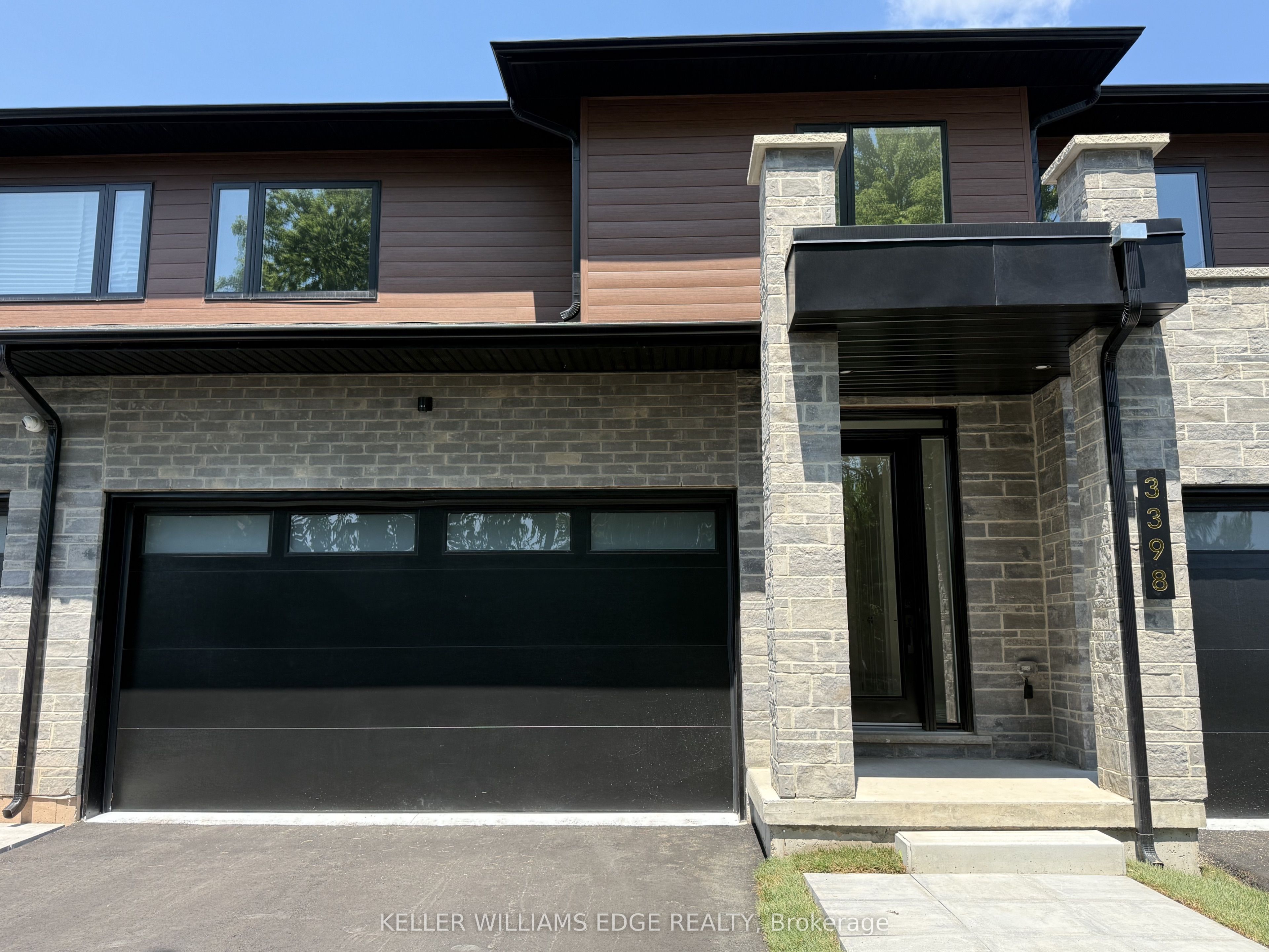 2154 Walkers Line 2 Property Photo 1