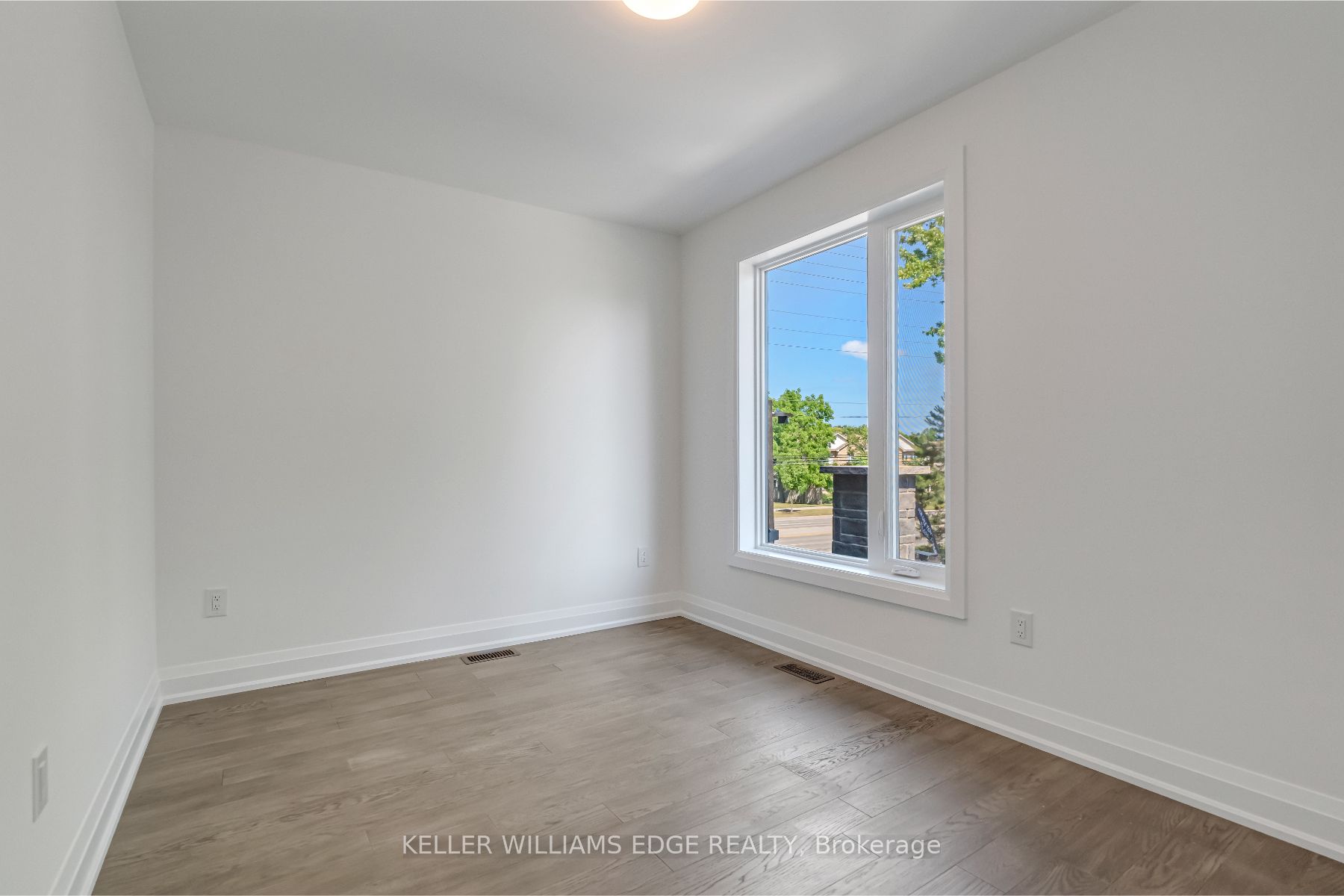 2154 Walkers Line 2 Property Photo 22