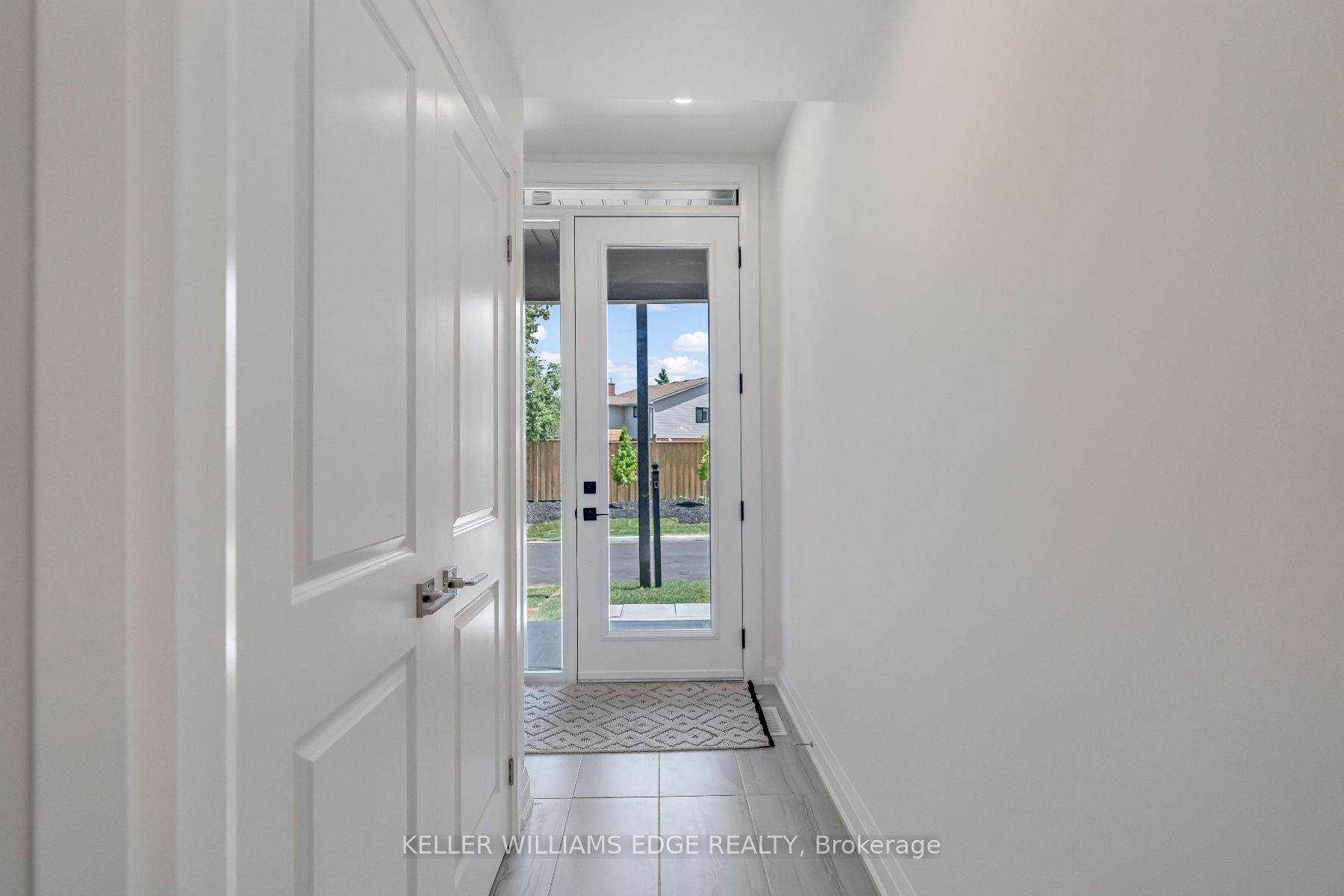 2154 Walkers Line 4 Property Photo 3