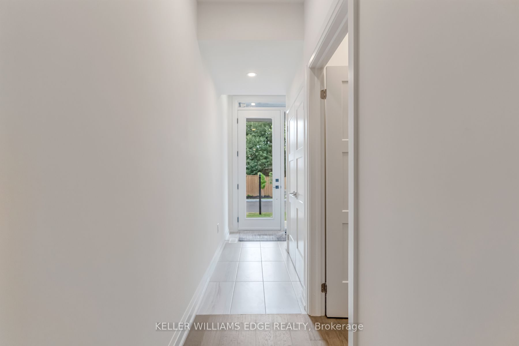 2154 Walkers Line 8 Property Photo 2