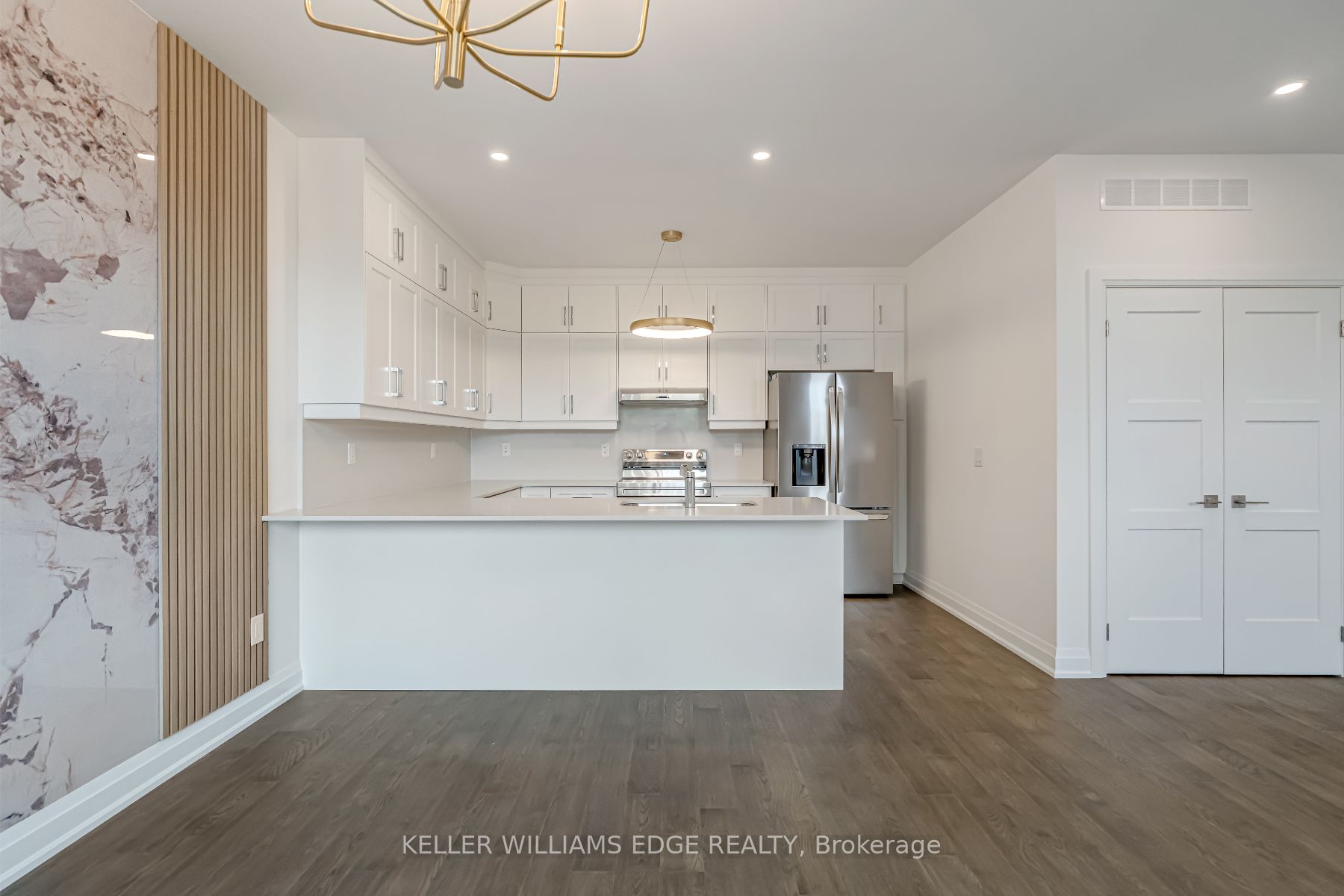 2154 Walkers Line 8 Property Photo 8