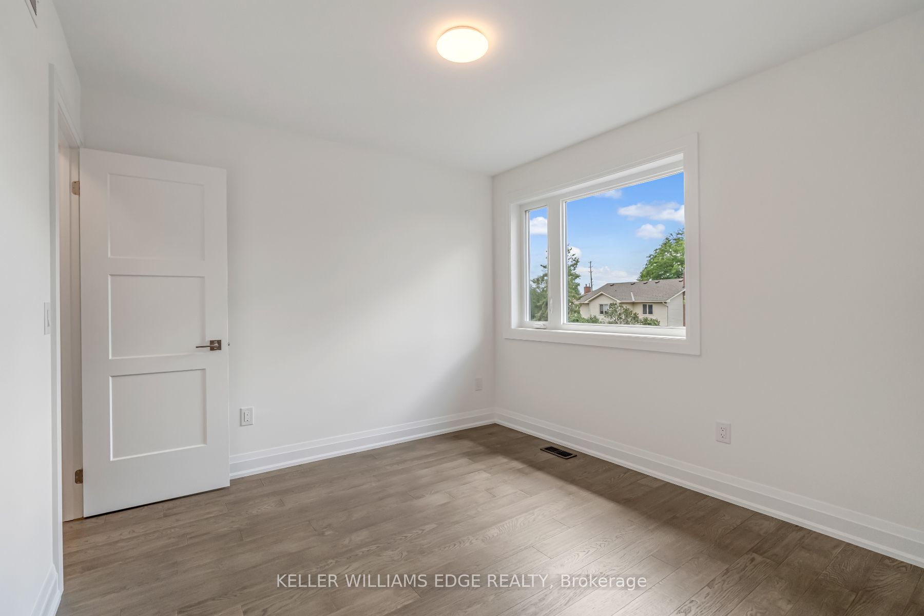 2154 Walkers Line 8 Property Photo 17