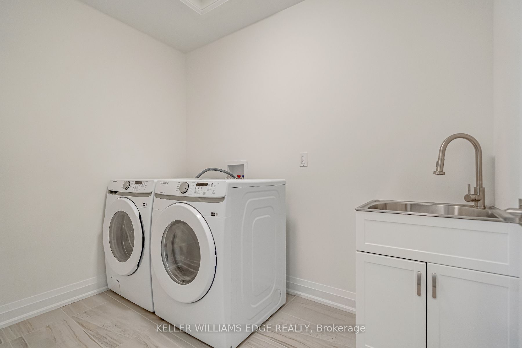 2154 Walkers Line 8 Property Photo 20