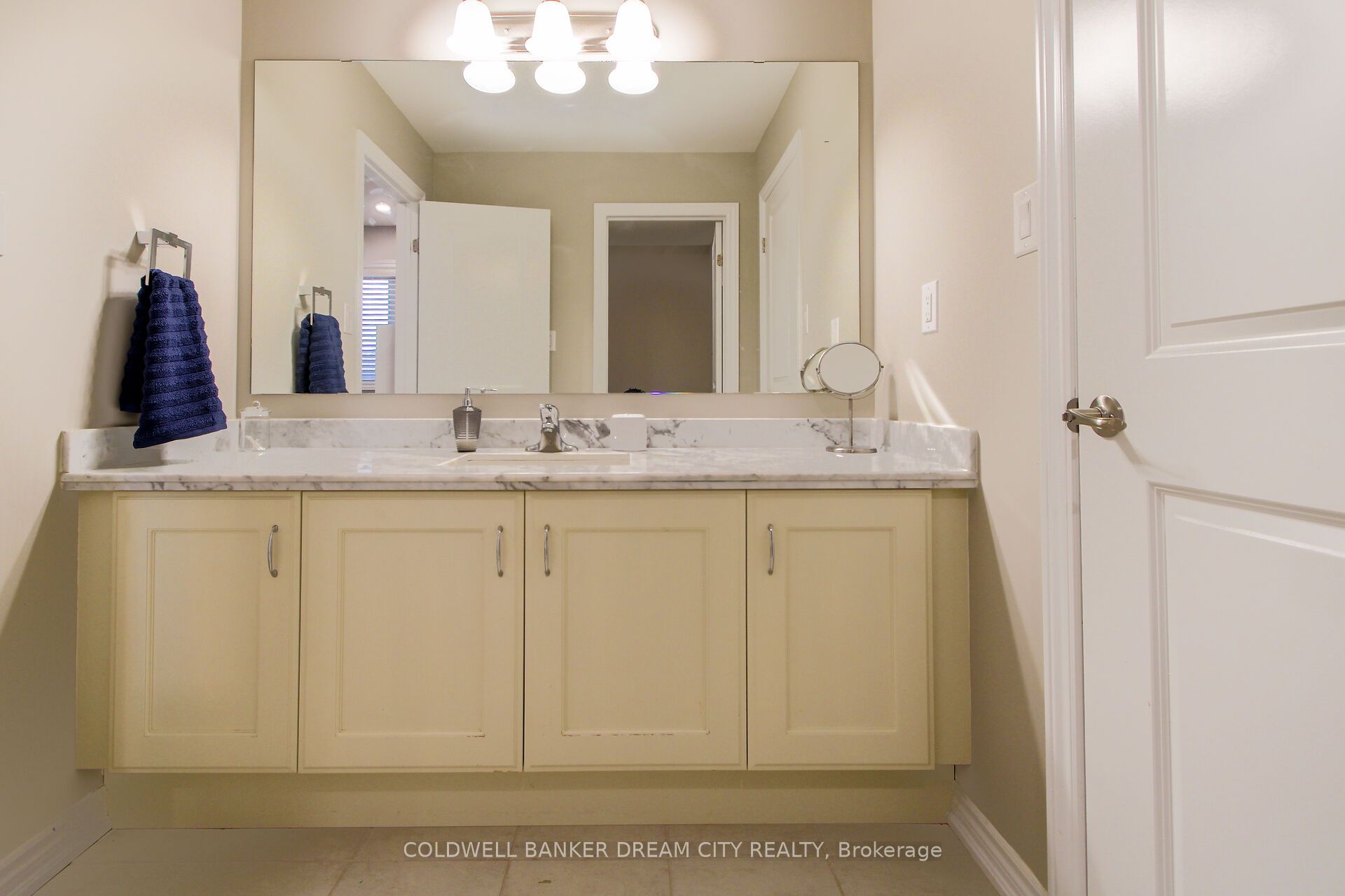 450 Brisdale Drive Property Photo 28
