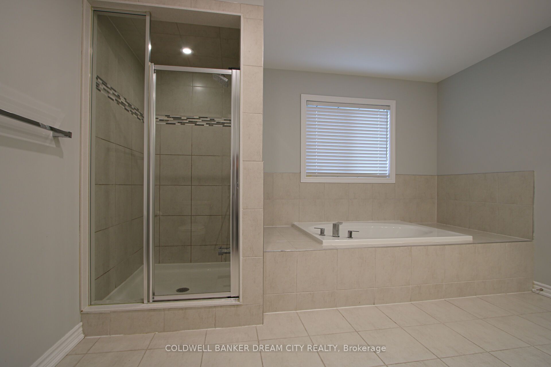 450 Brisdale Drive Property Photo 31