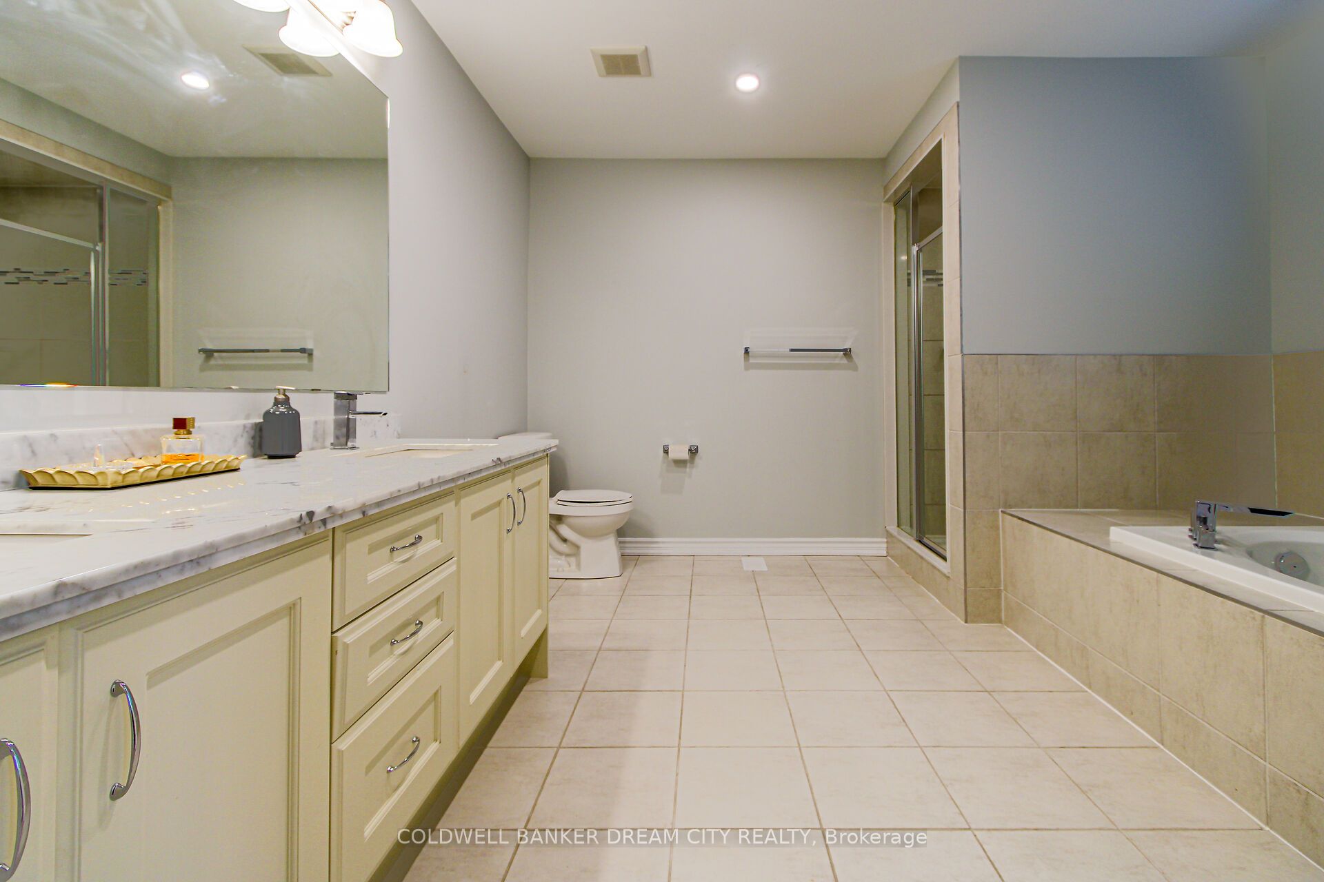 450 Brisdale Drive Property Photo 32