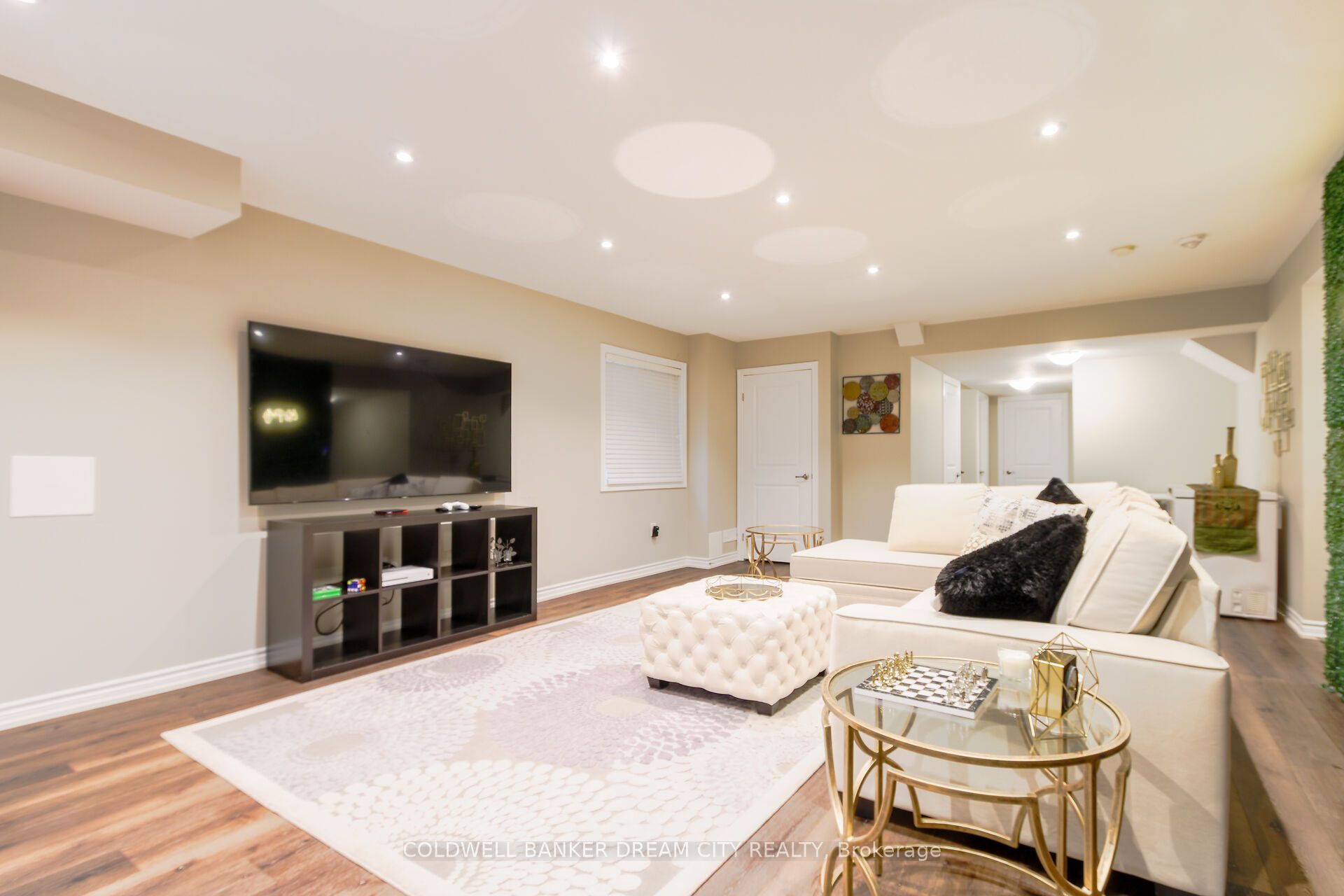 450 Brisdale Drive Property Photo 37