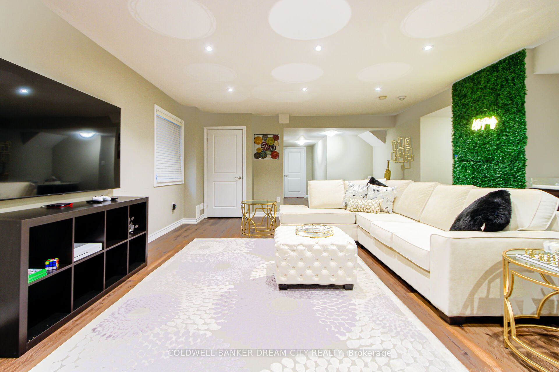 450 Brisdale Drive Property Photo 38